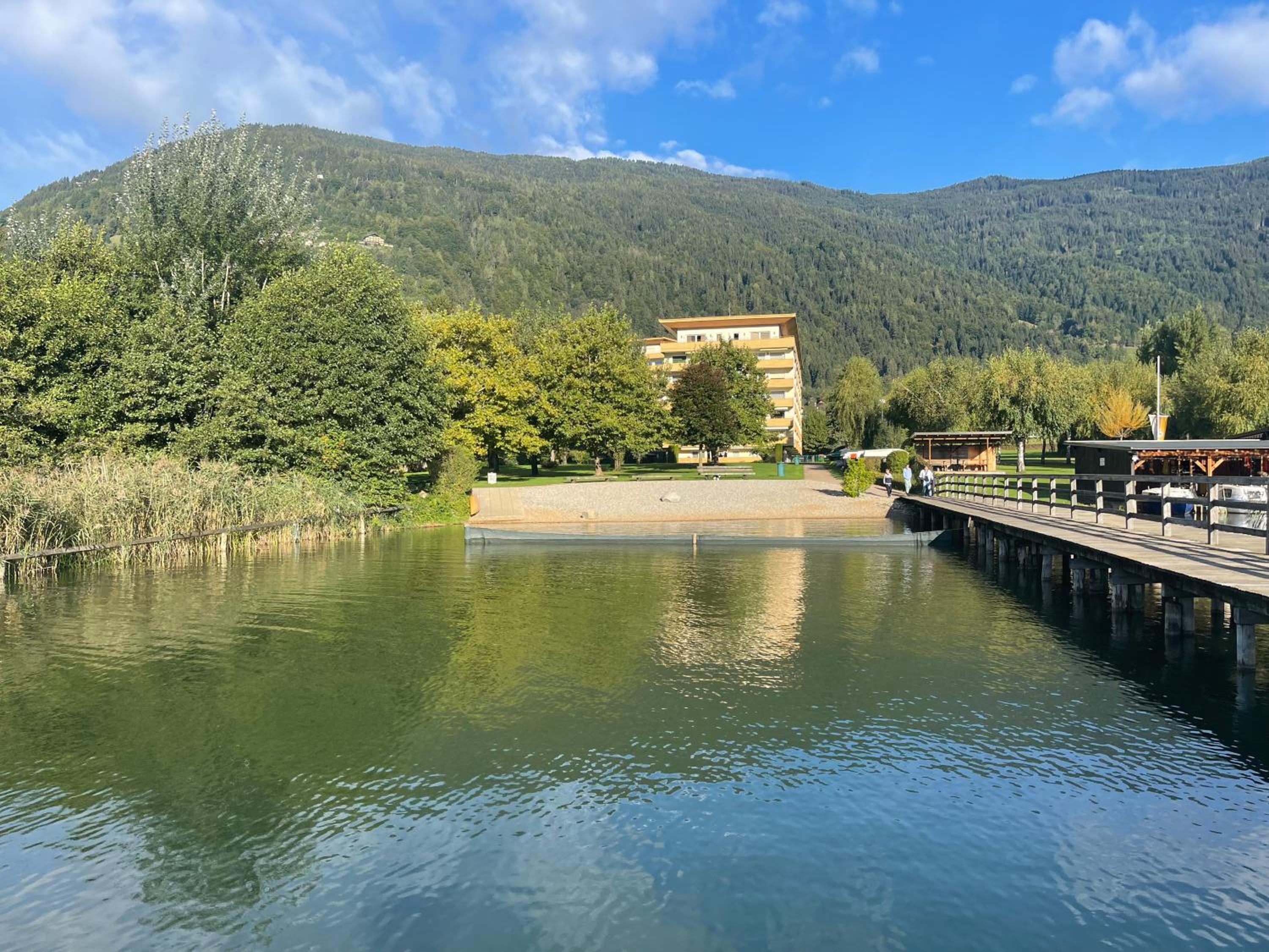 Seeappartement LUNA am Ossiachersee mit privatem Seezugang, Hallenbad, Skiarena Gerlitzen