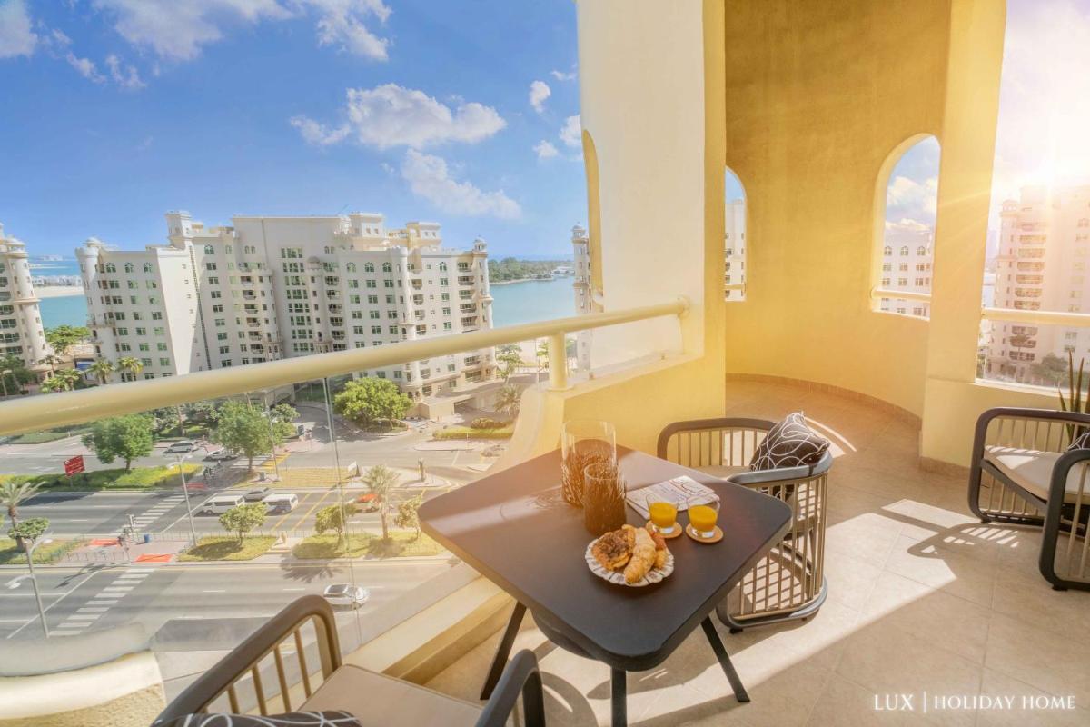LUX - The Shoreline Penthouse Suite