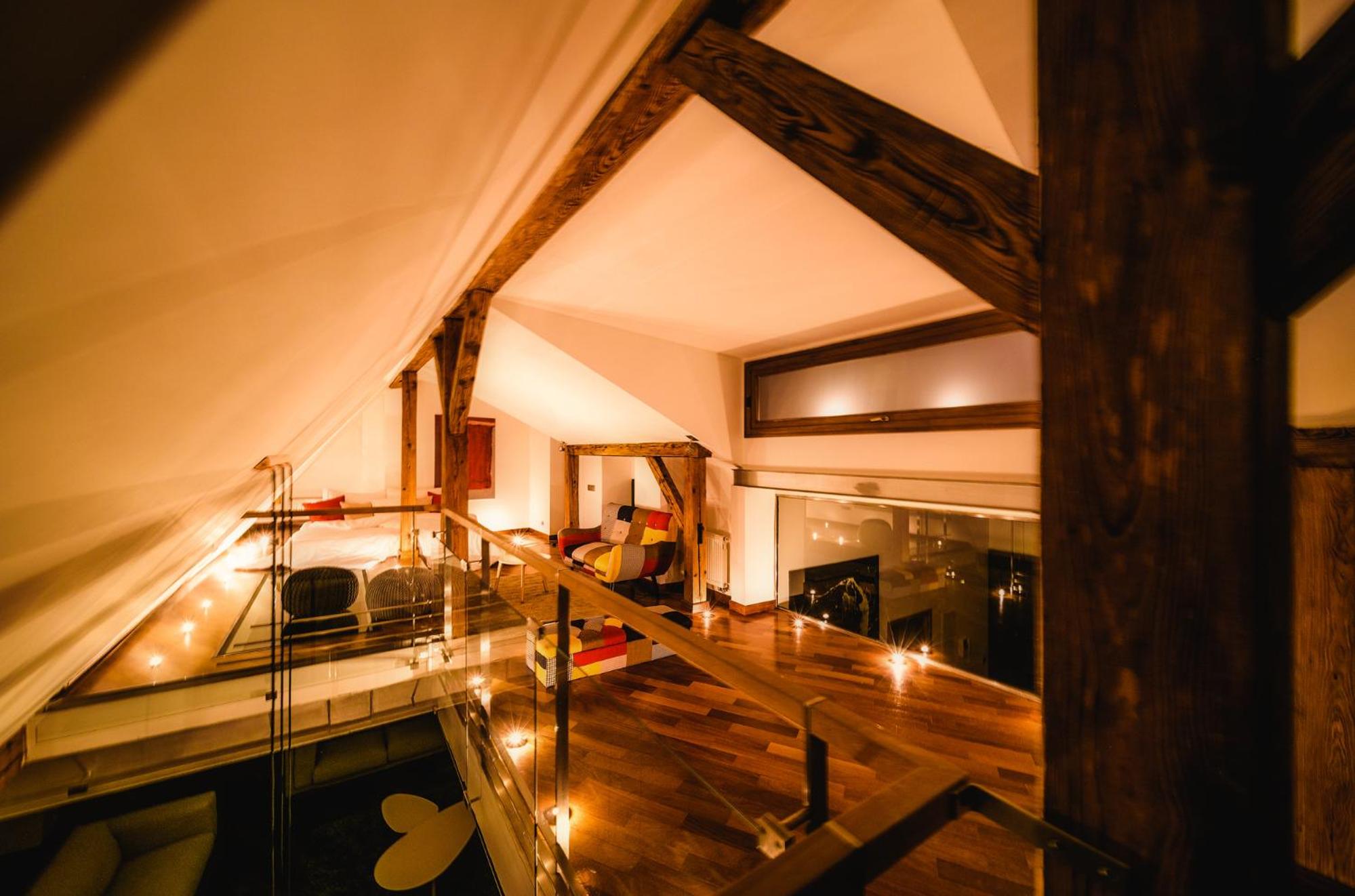 Triplex Kings Apartment in Old Town