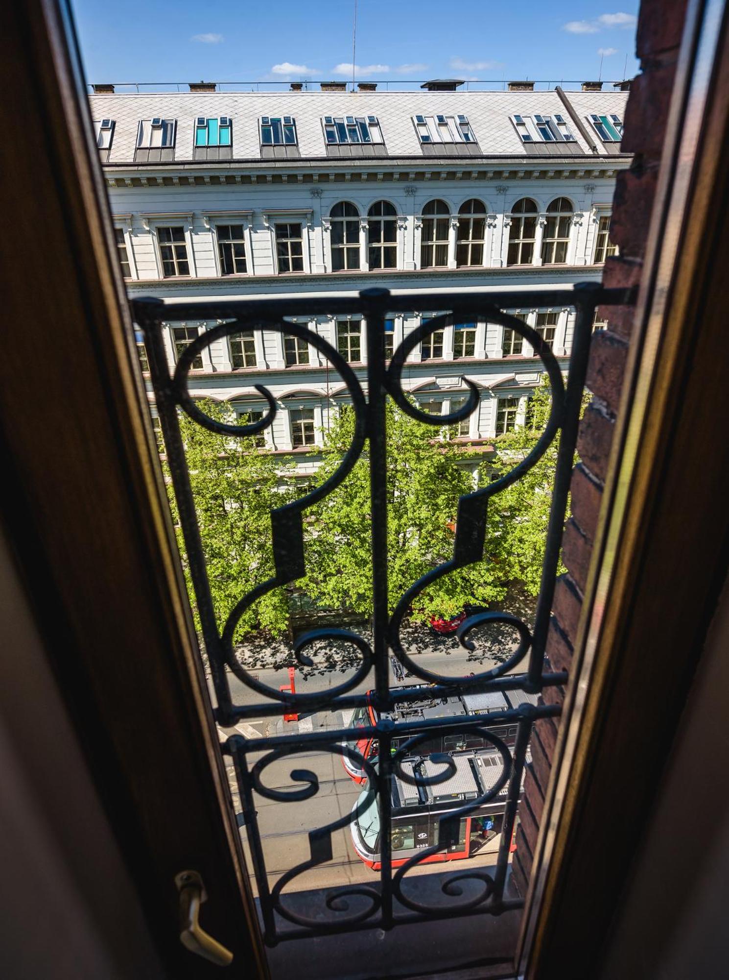 Triplex Kings Apartment in Old Town