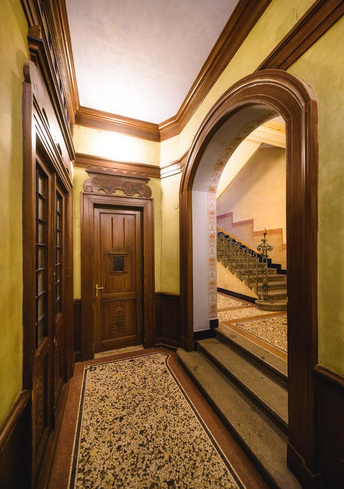 Triplex Kings Apartment in Old Town