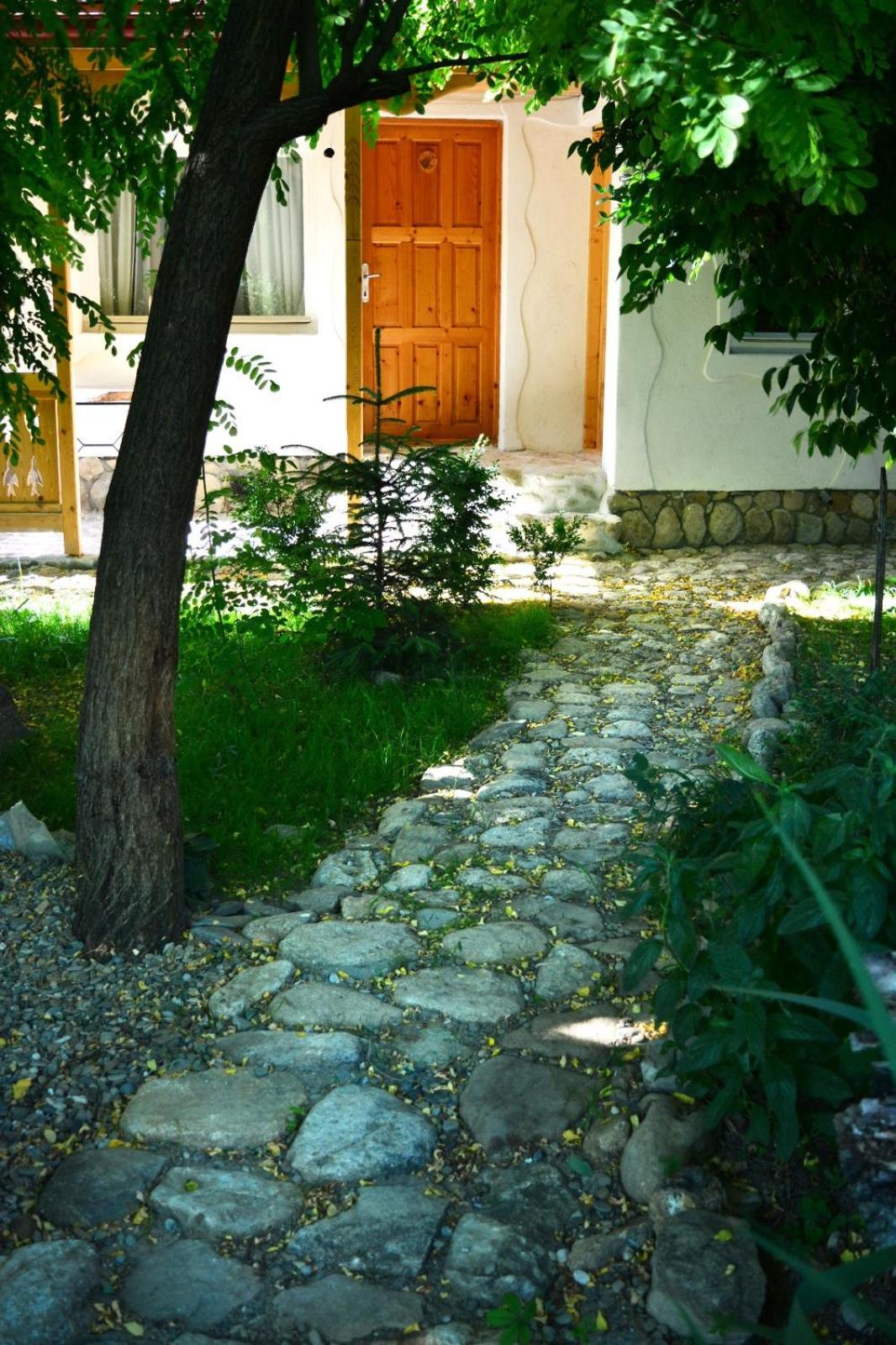 Casa de oaspeti adorabila aproape de natura view 2