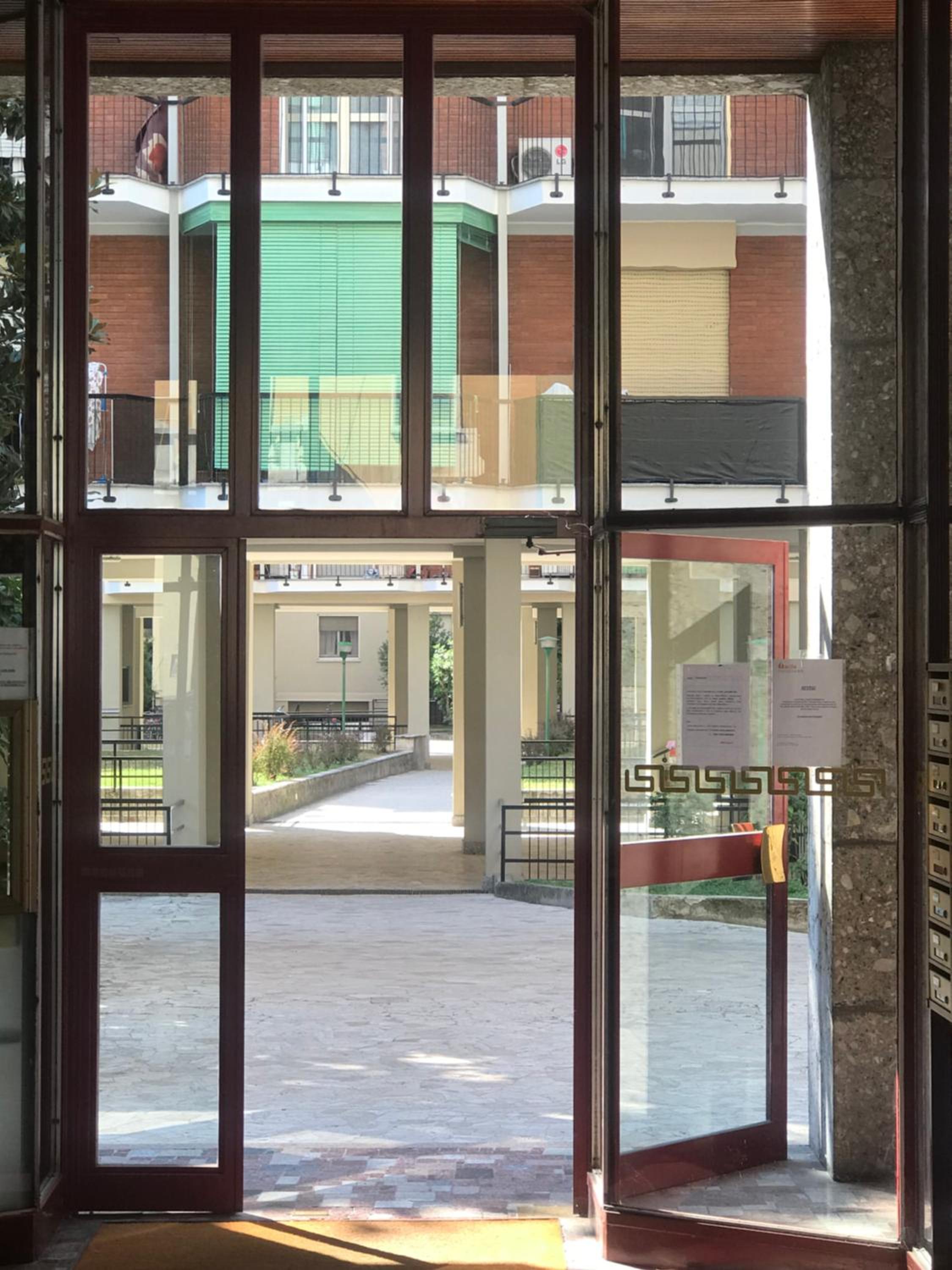 SMART APARTMENT PRADA FOUNDATION