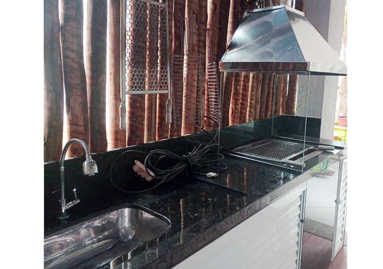Casa Pé na Areia Condomínio fechado com piscina resort na Sununga - Ubatuba