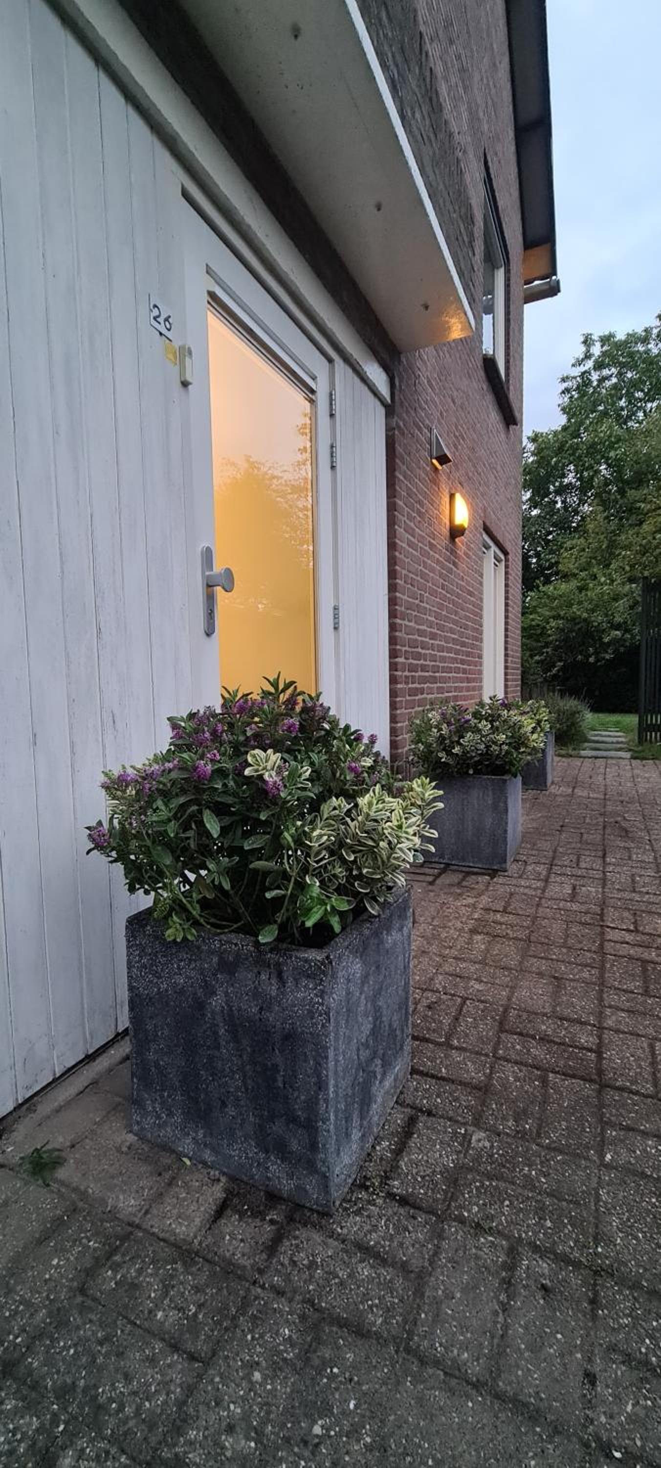 Bij Ons Naast