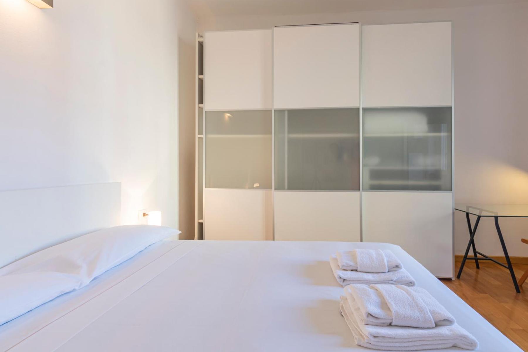 Comfort apartment near P Venezia / Cso B Aires - Casati