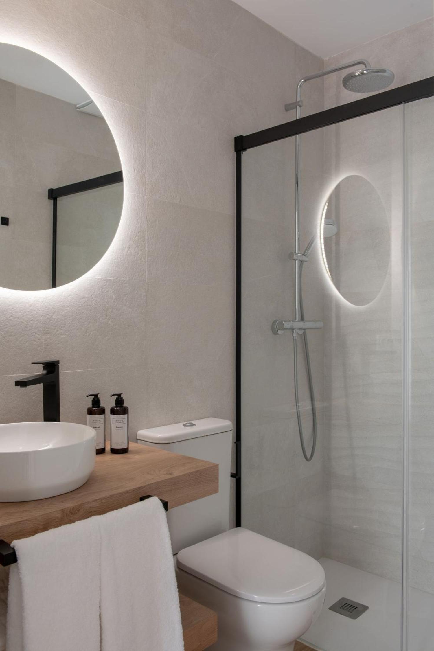 Coliseum Boutique Apartments