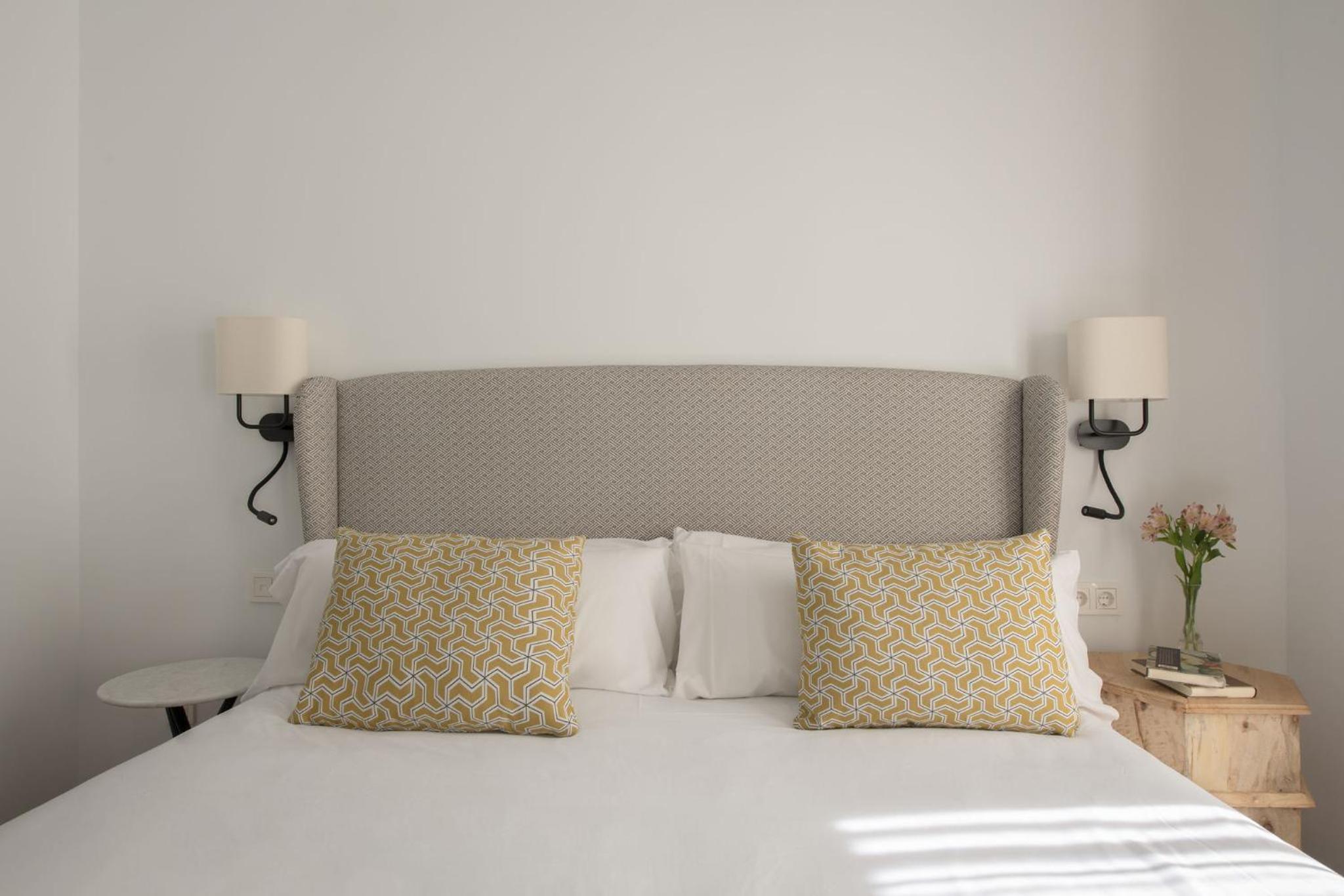 Coliseum Boutique Apartments