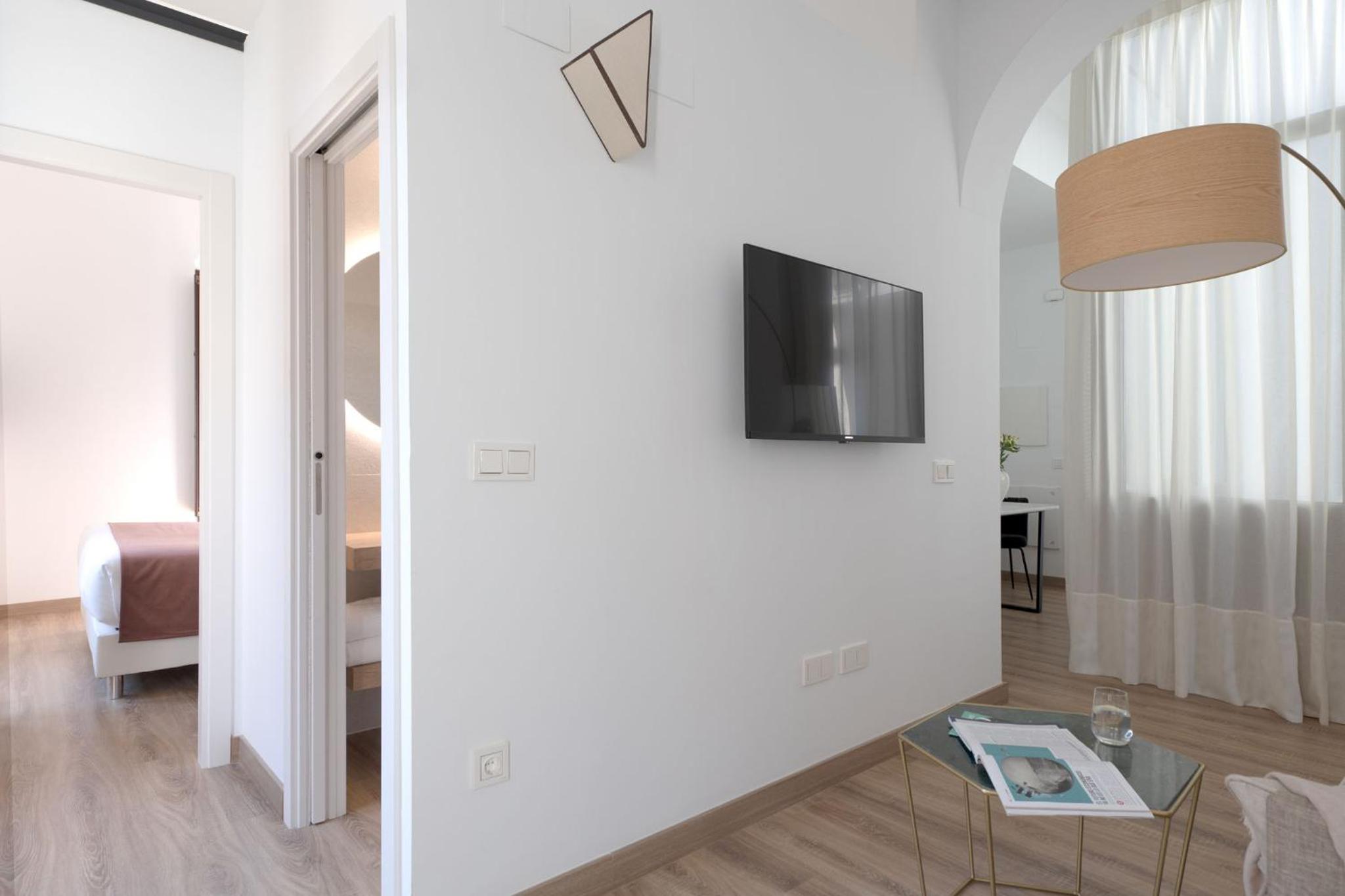 Coliseum Boutique Apartments