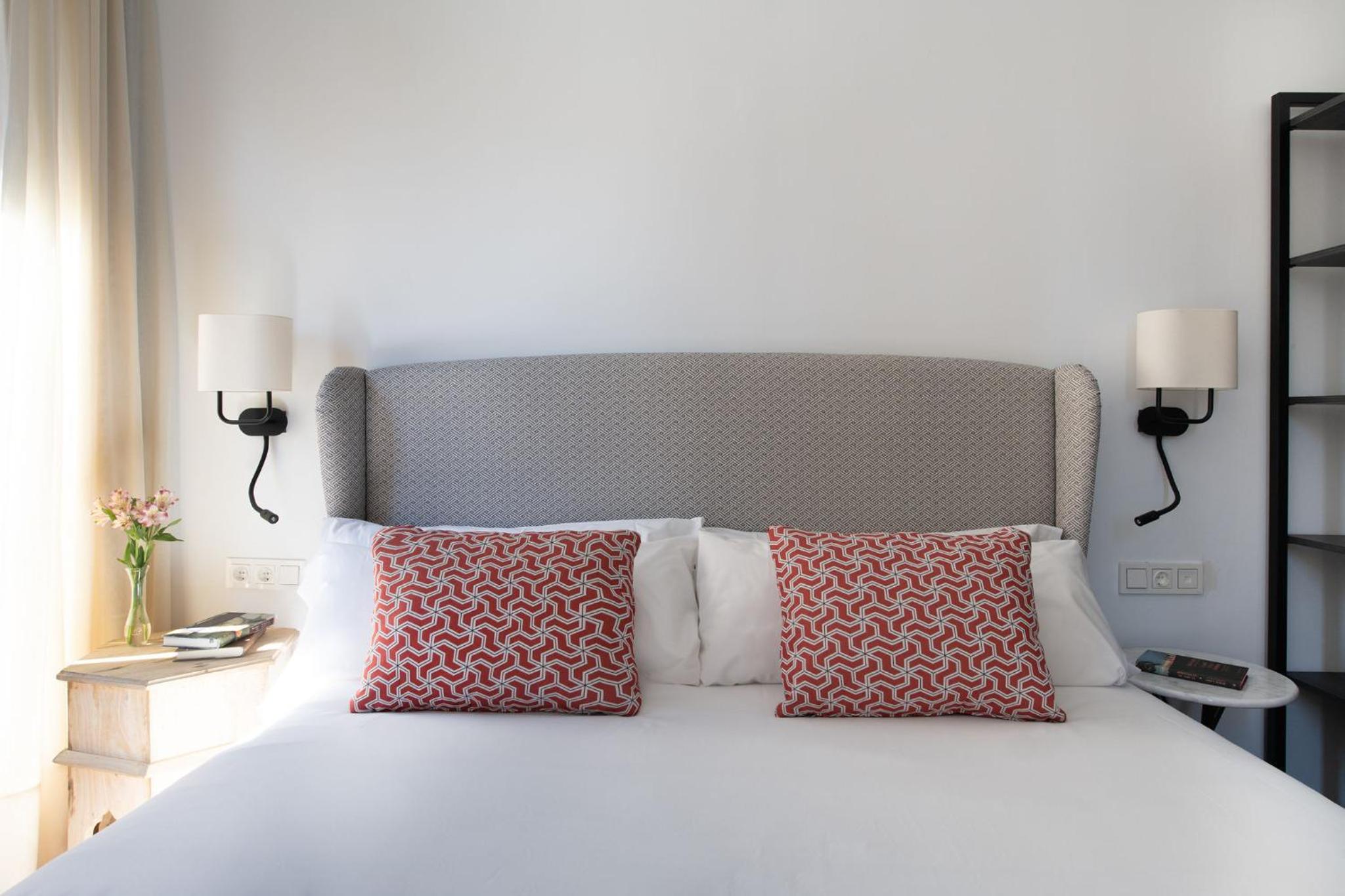 Coliseum Boutique Apartments