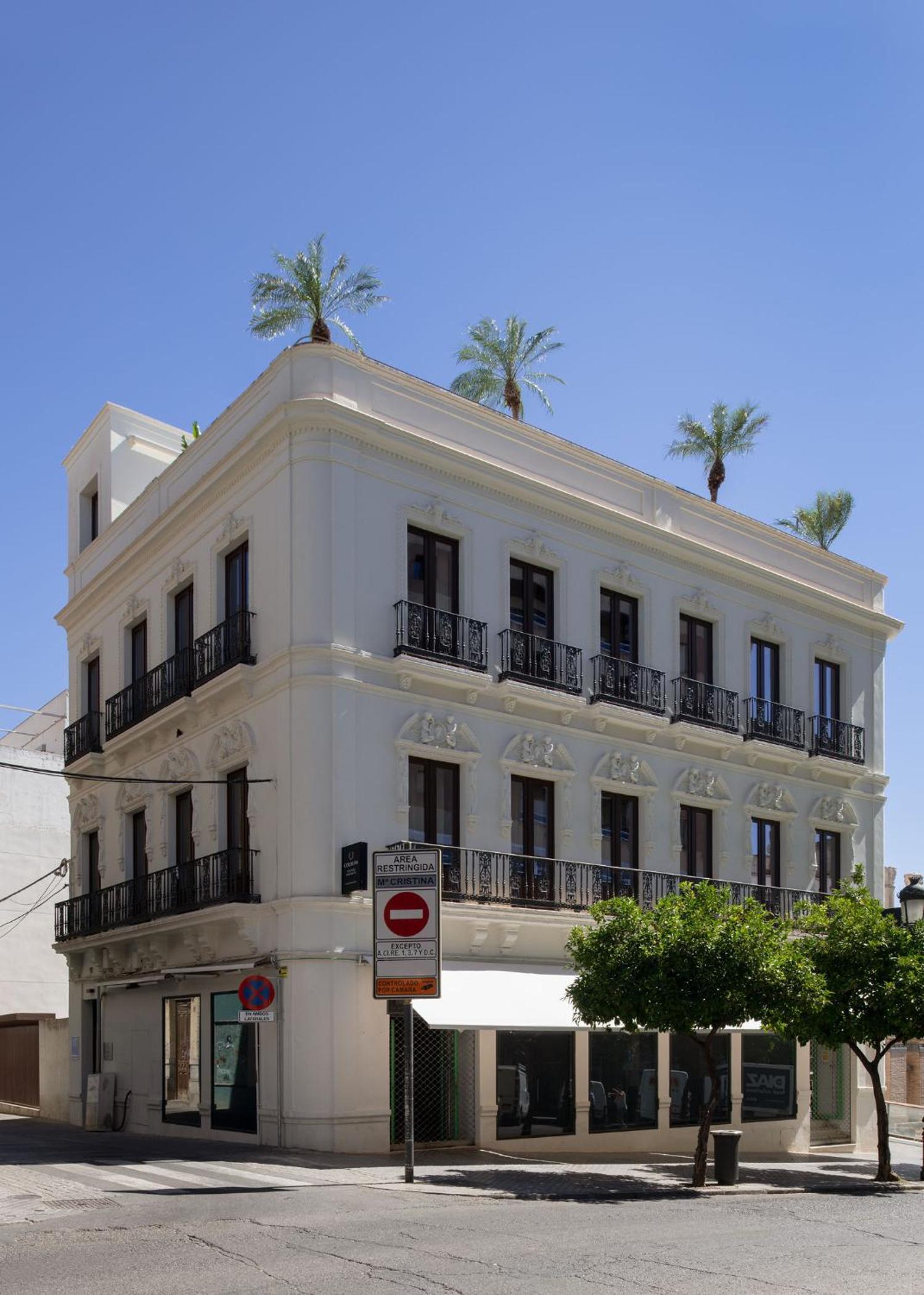 Coliseum Boutique Apartments