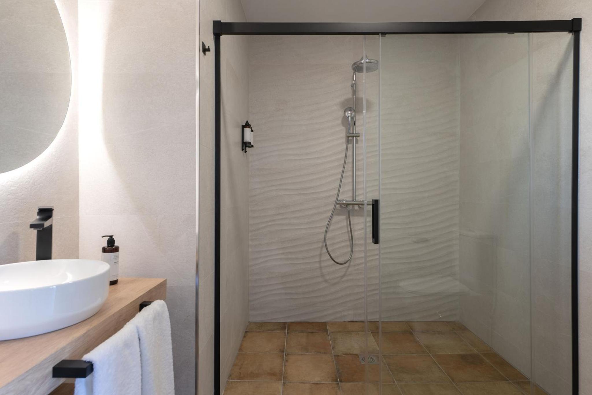 Coliseum Boutique Apartments