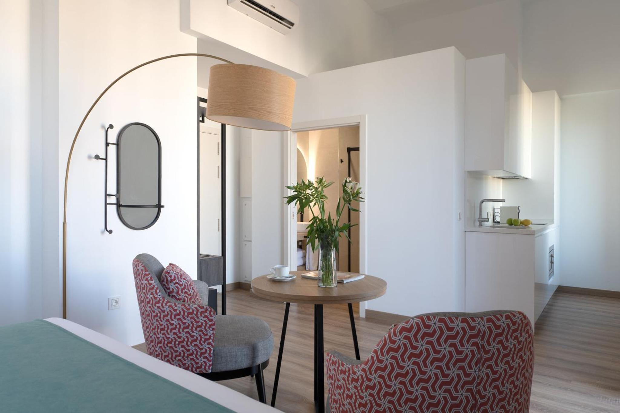 Coliseum Boutique Apartments