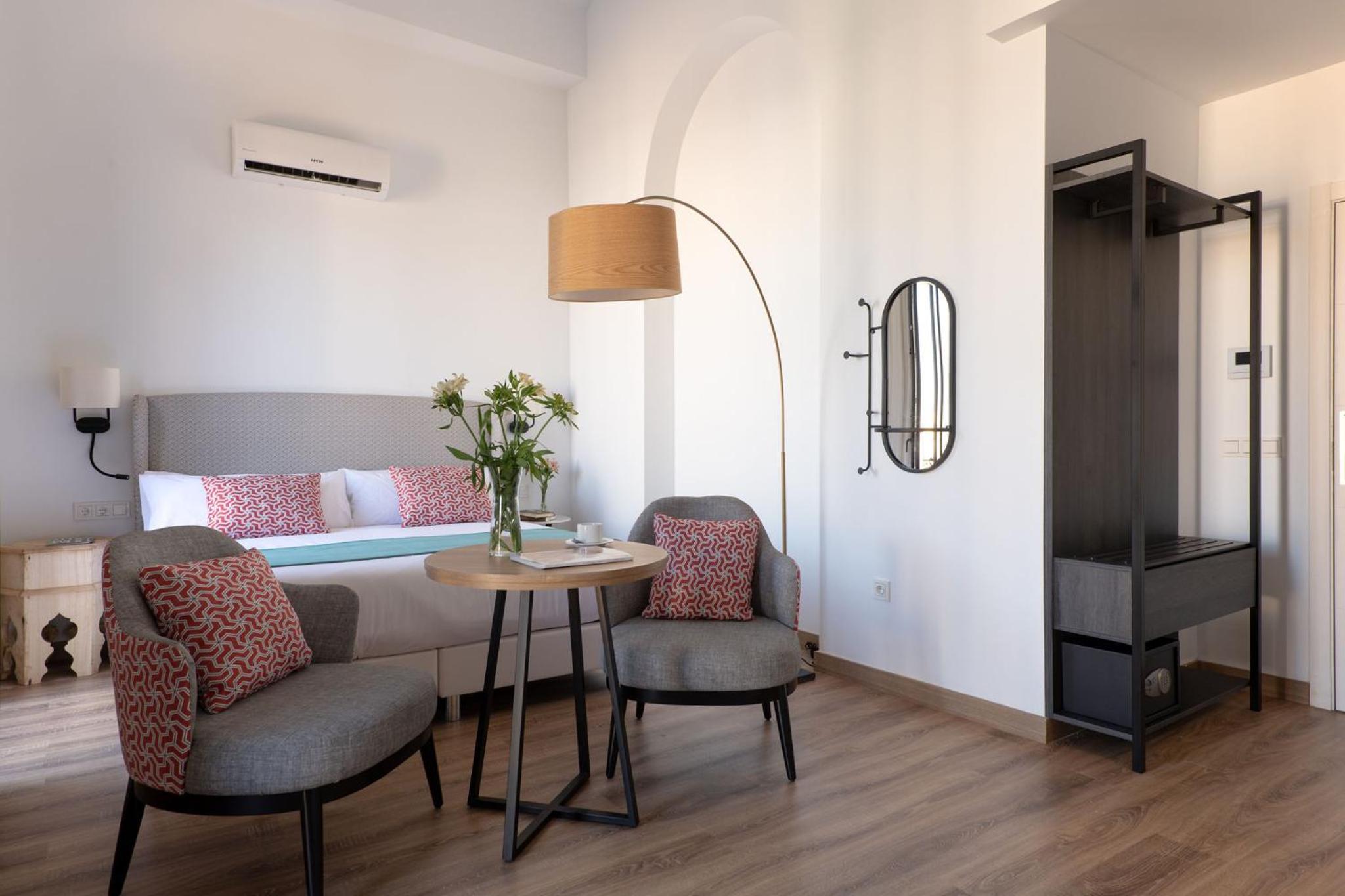 Coliseum Boutique Apartments