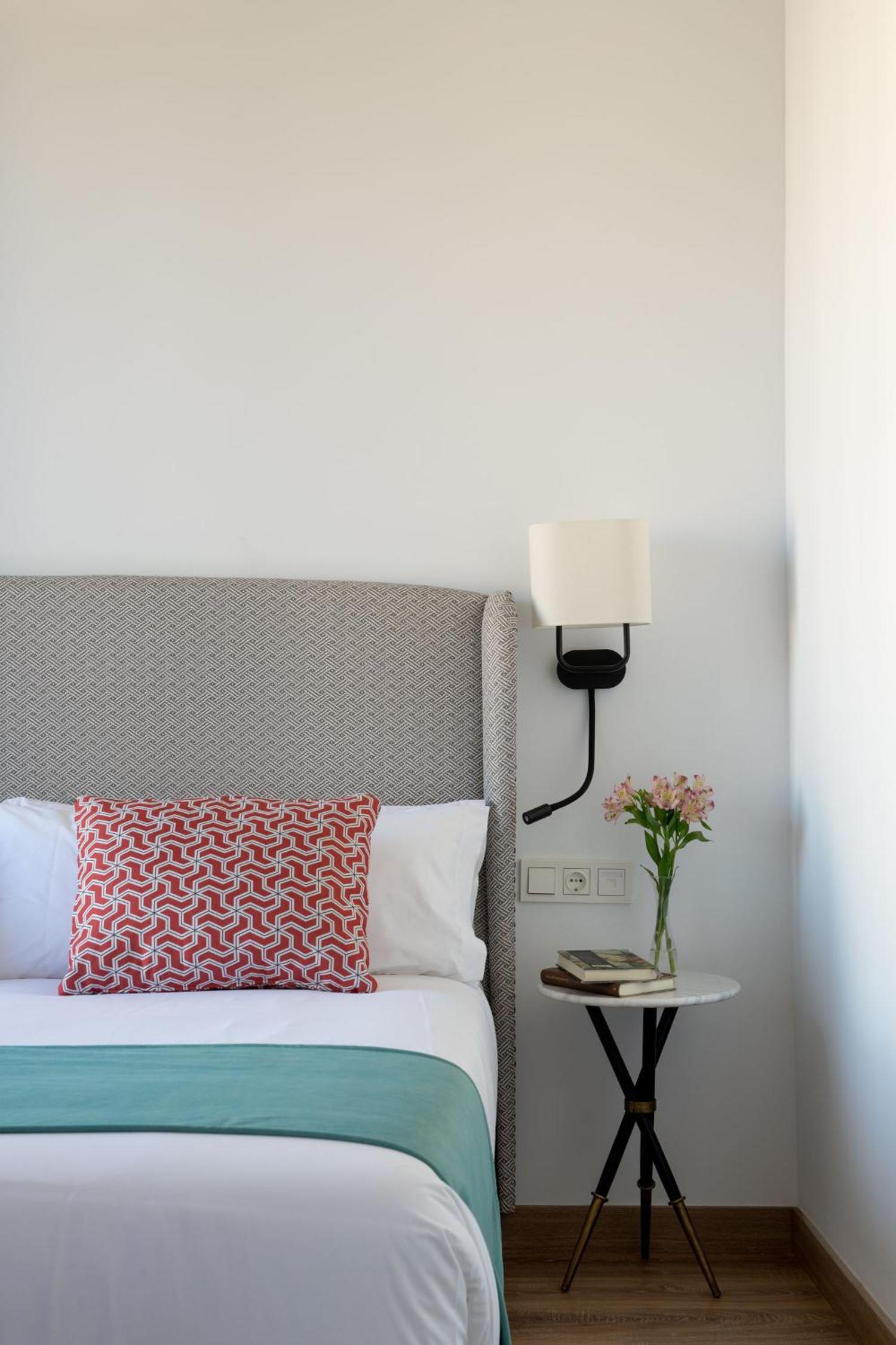 Coliseum Boutique Apartments