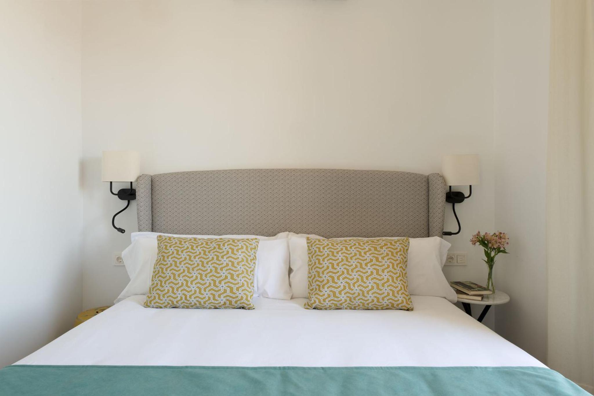 Coliseum Boutique Apartments