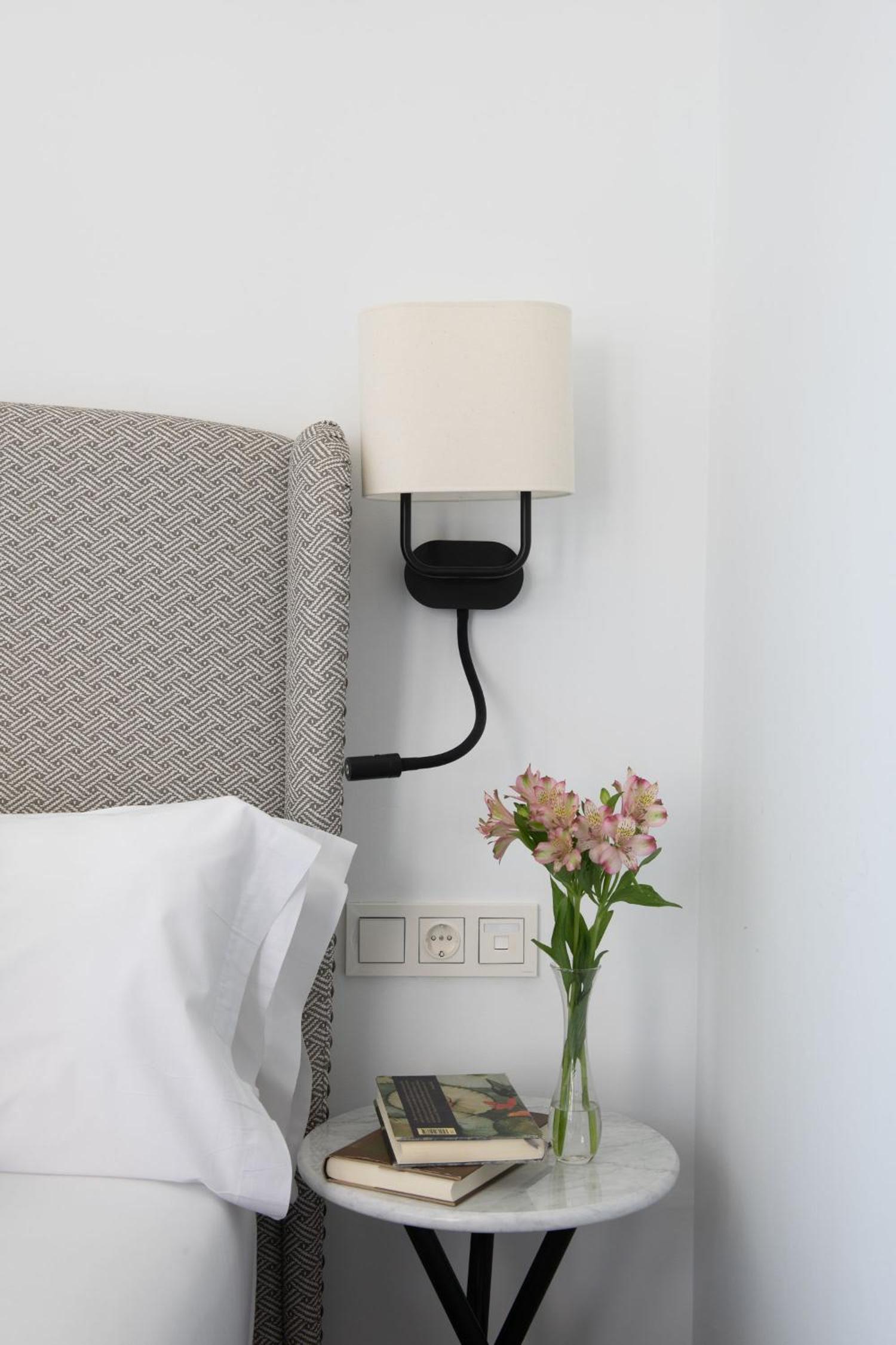 Coliseum Boutique Apartments