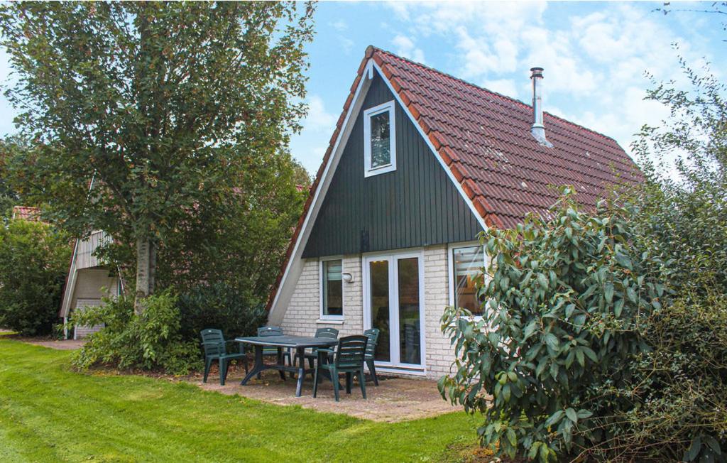 Vijverzicht 218 met whirlpool view 4