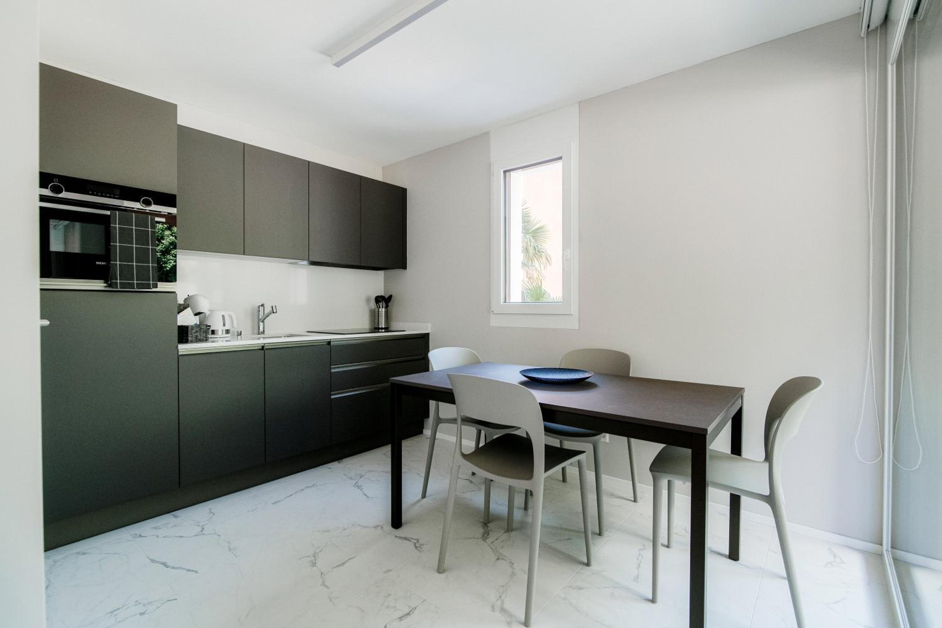 Locarno Studios by Quokka 360 - in the centre of Locarno