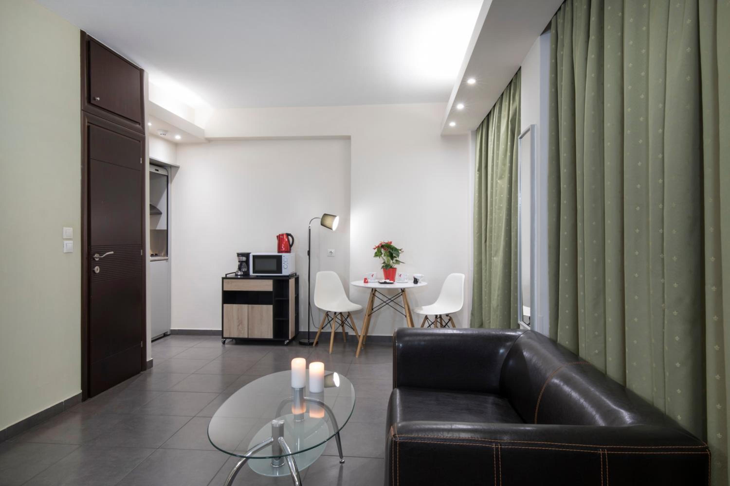 Polis Apartments