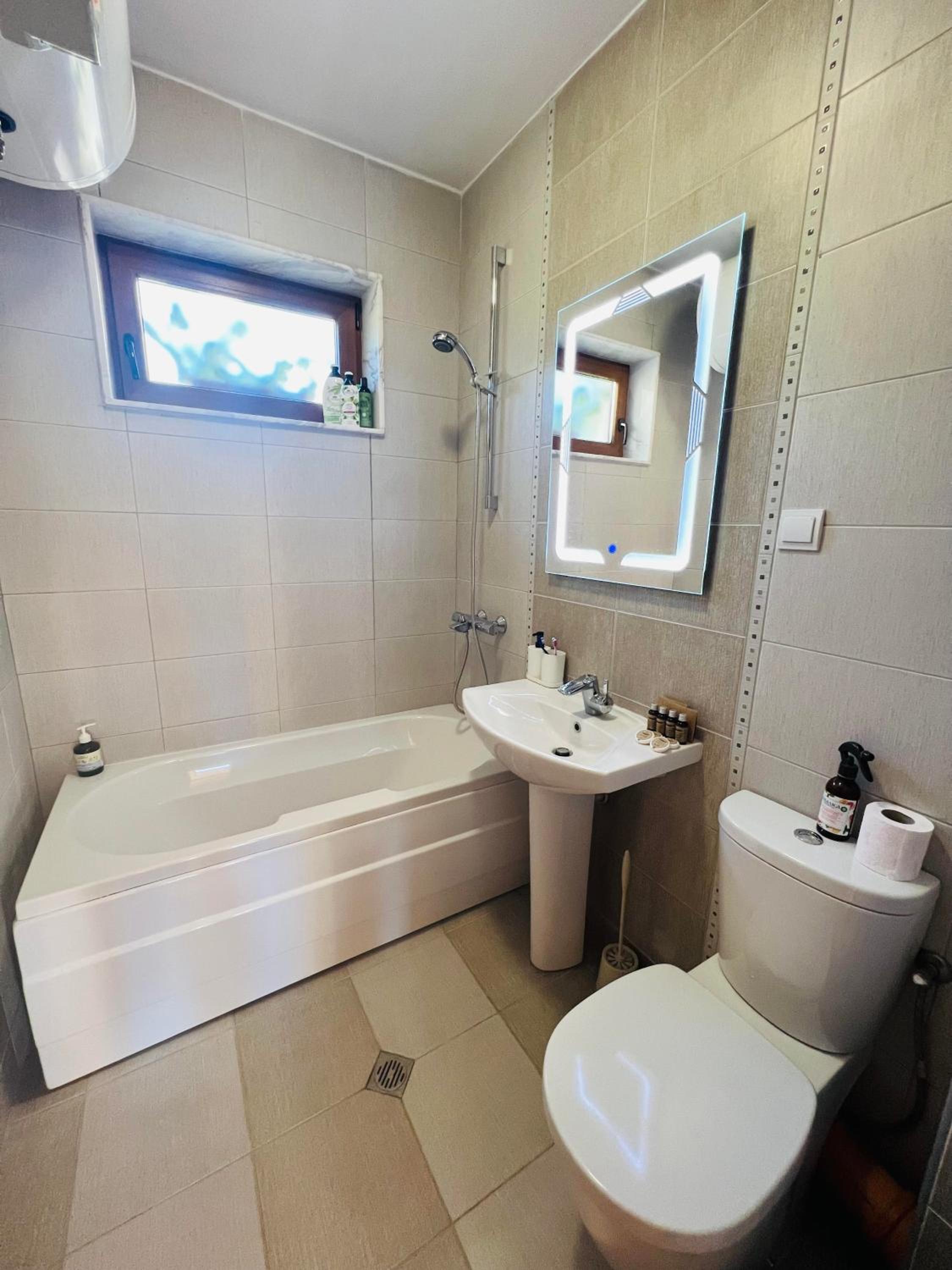 Ani's Guest House