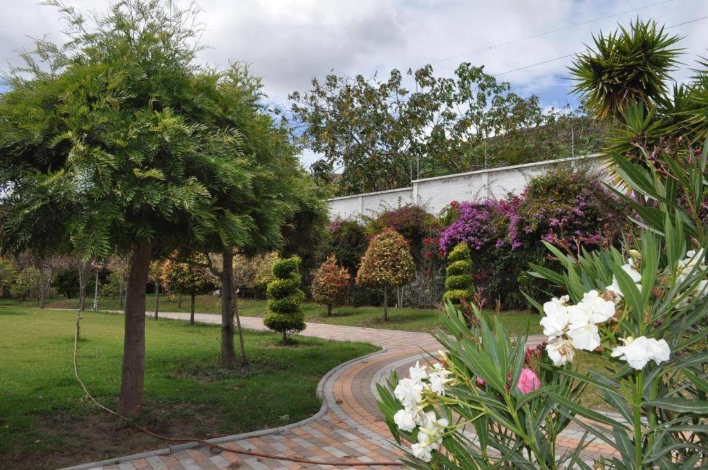 Lujosa Quinta Vacacional Ibarra view 3