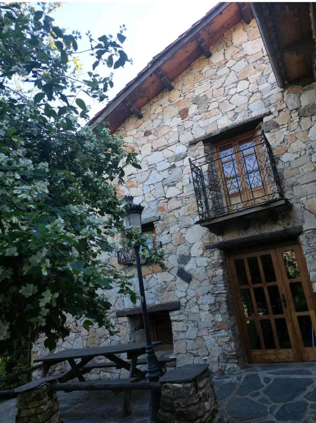 Las Peonías Casa Rural