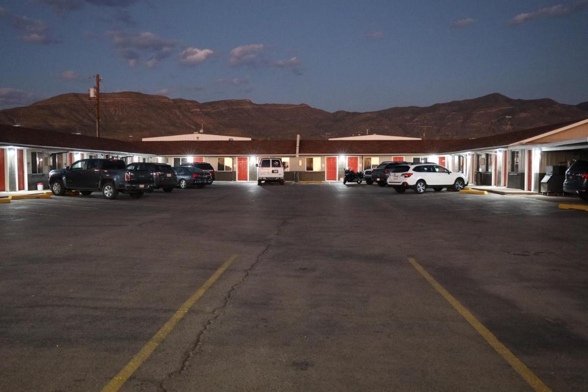 Alamogordo Vacations - Budget Inn - Property Image 1