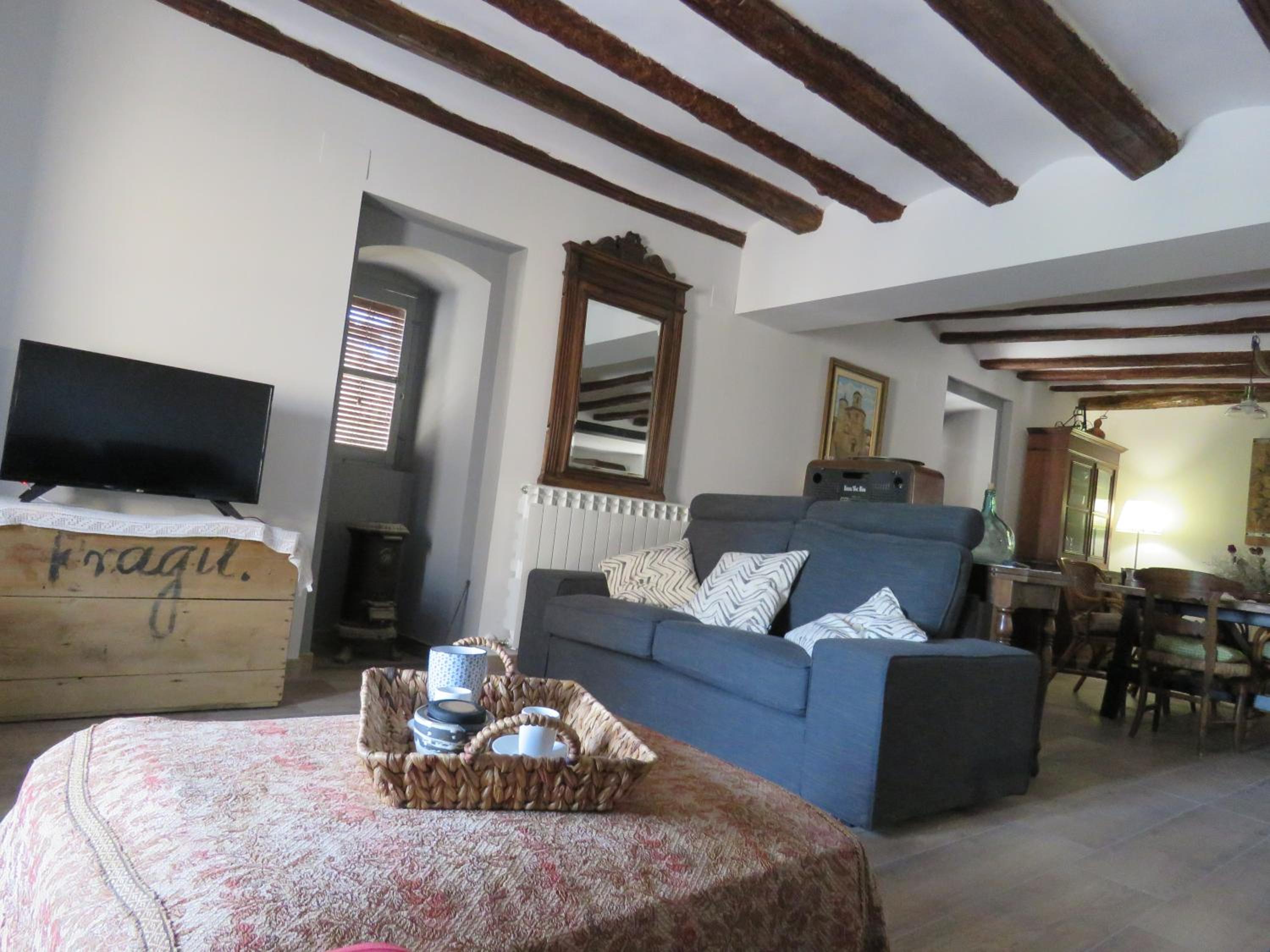 CASA EGIPCIA Preciosa casa centenaria en el Camino de Santiago