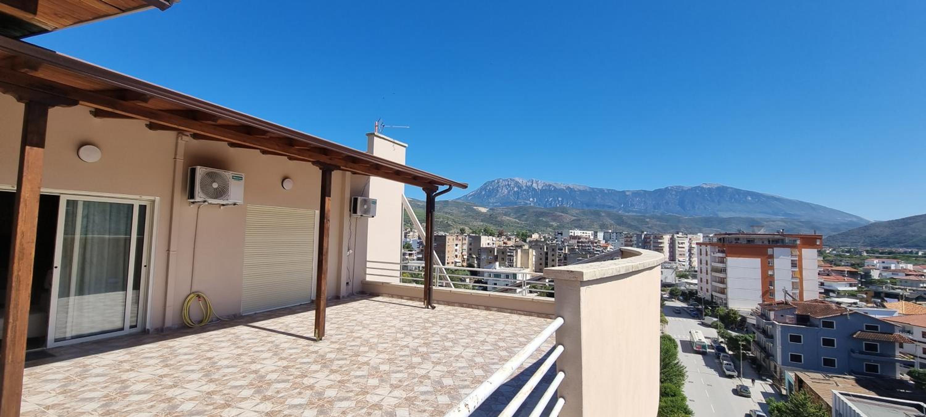 Luis Penthouse