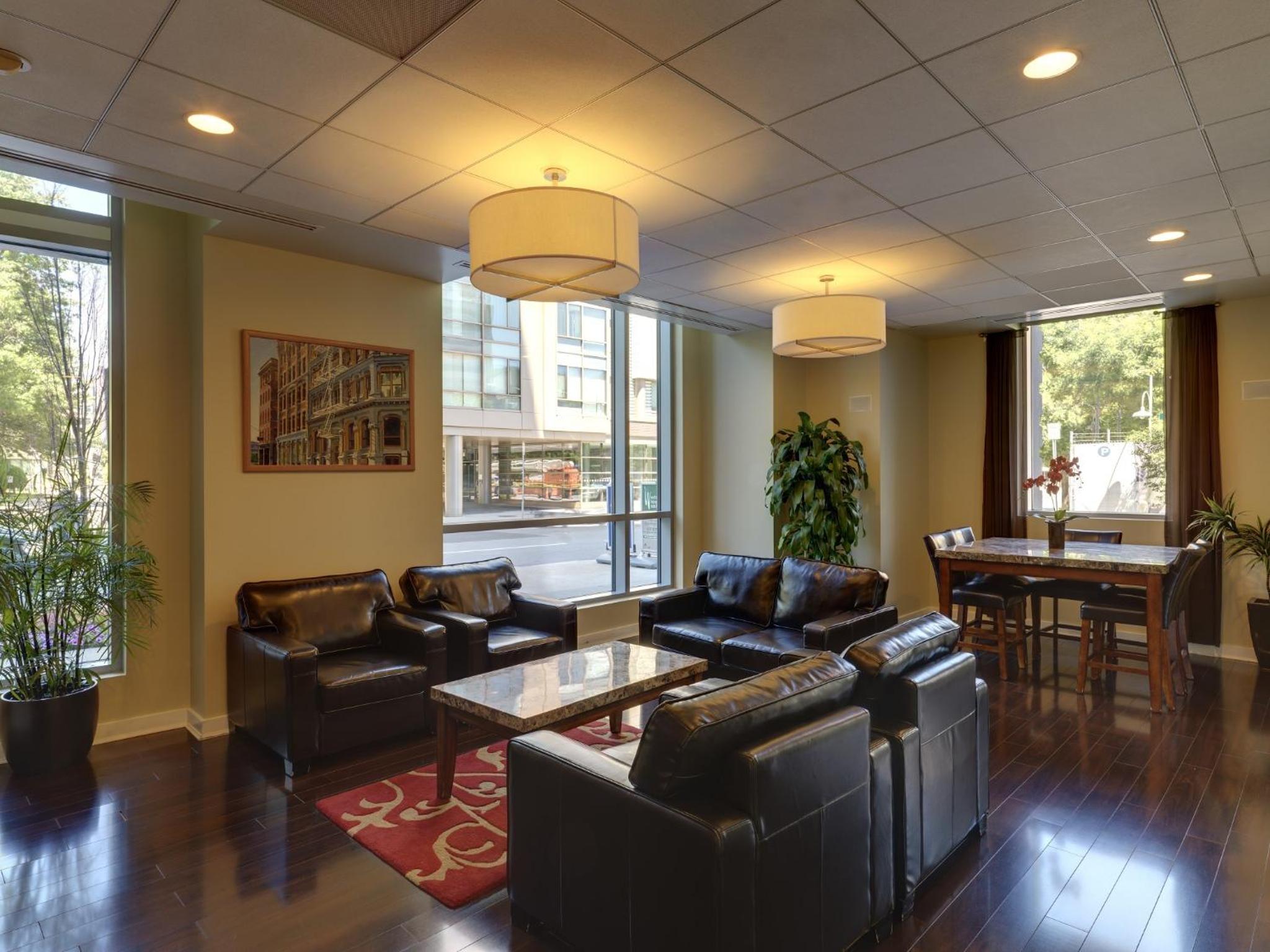 Global Luxury Suites at Kendall West