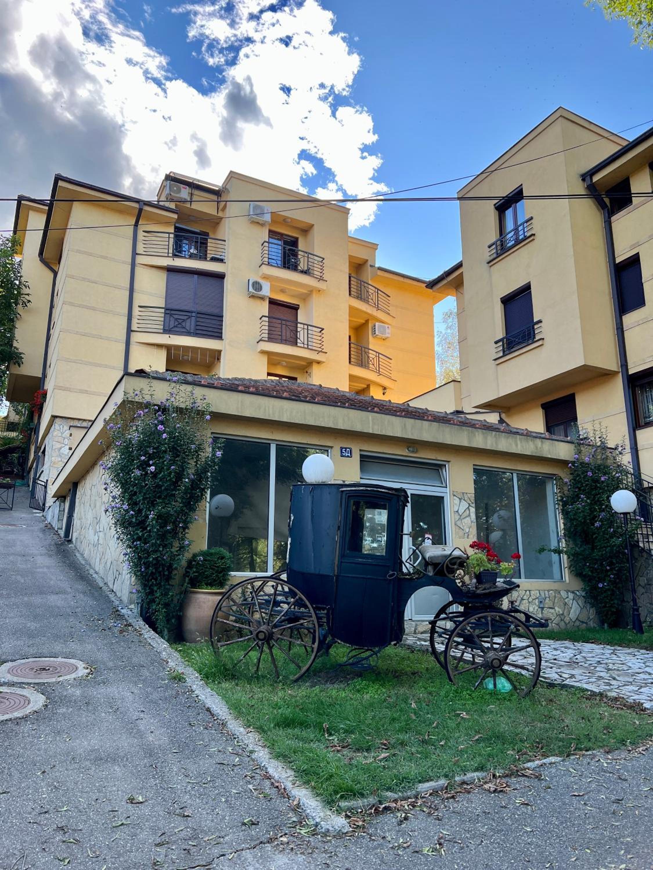 Apartman FiliAki view 2