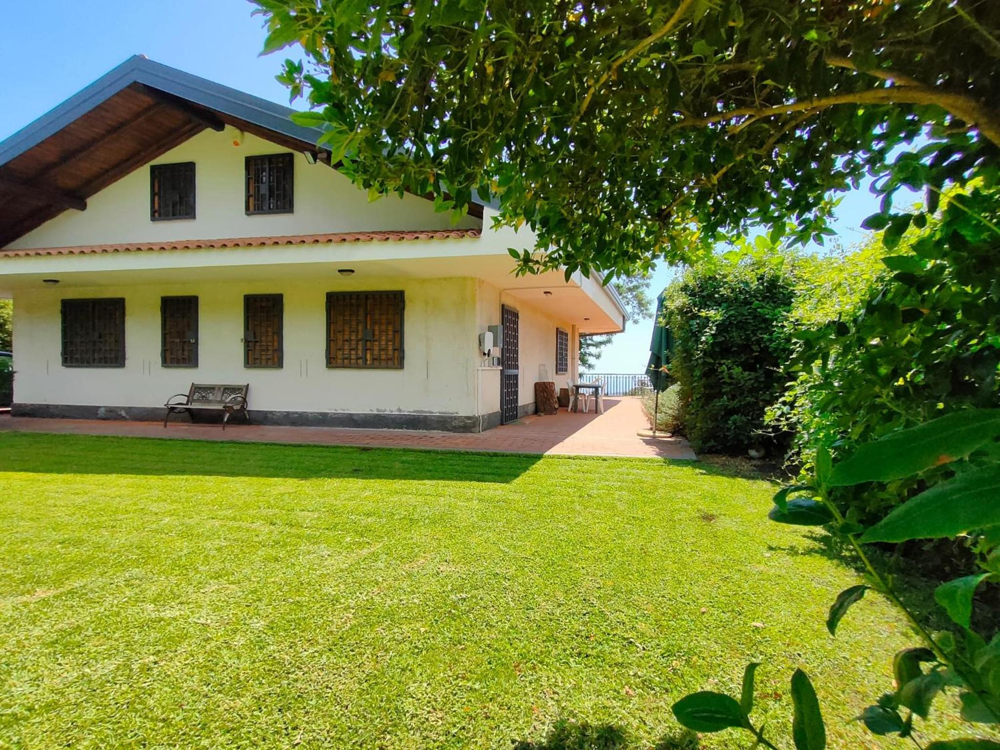 Villa Mimosa view 5