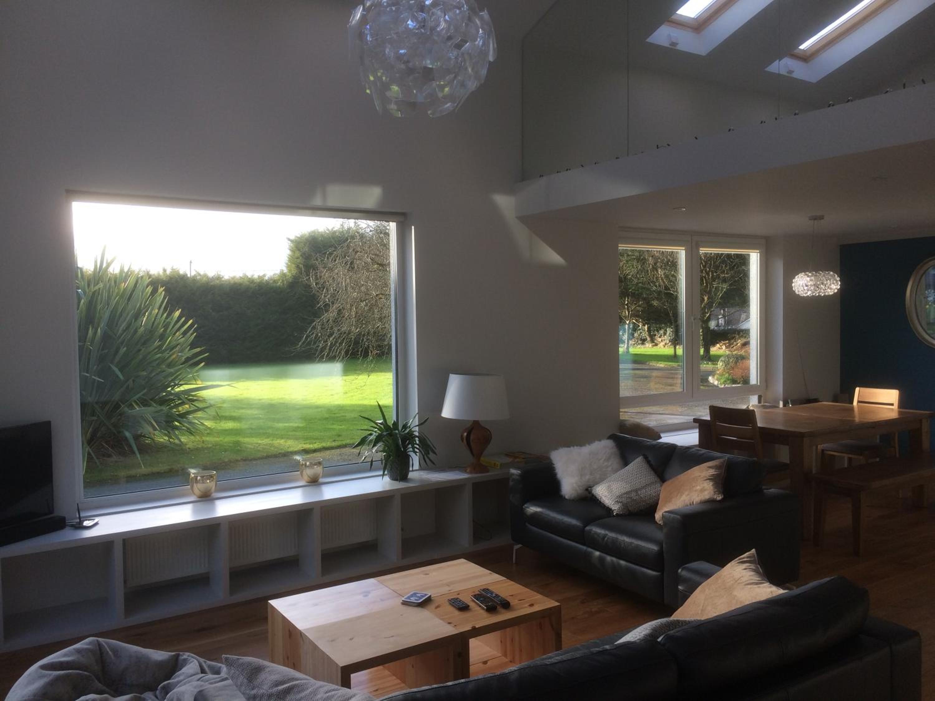 Spacious Contemporary Chalet type Apartment. view 5