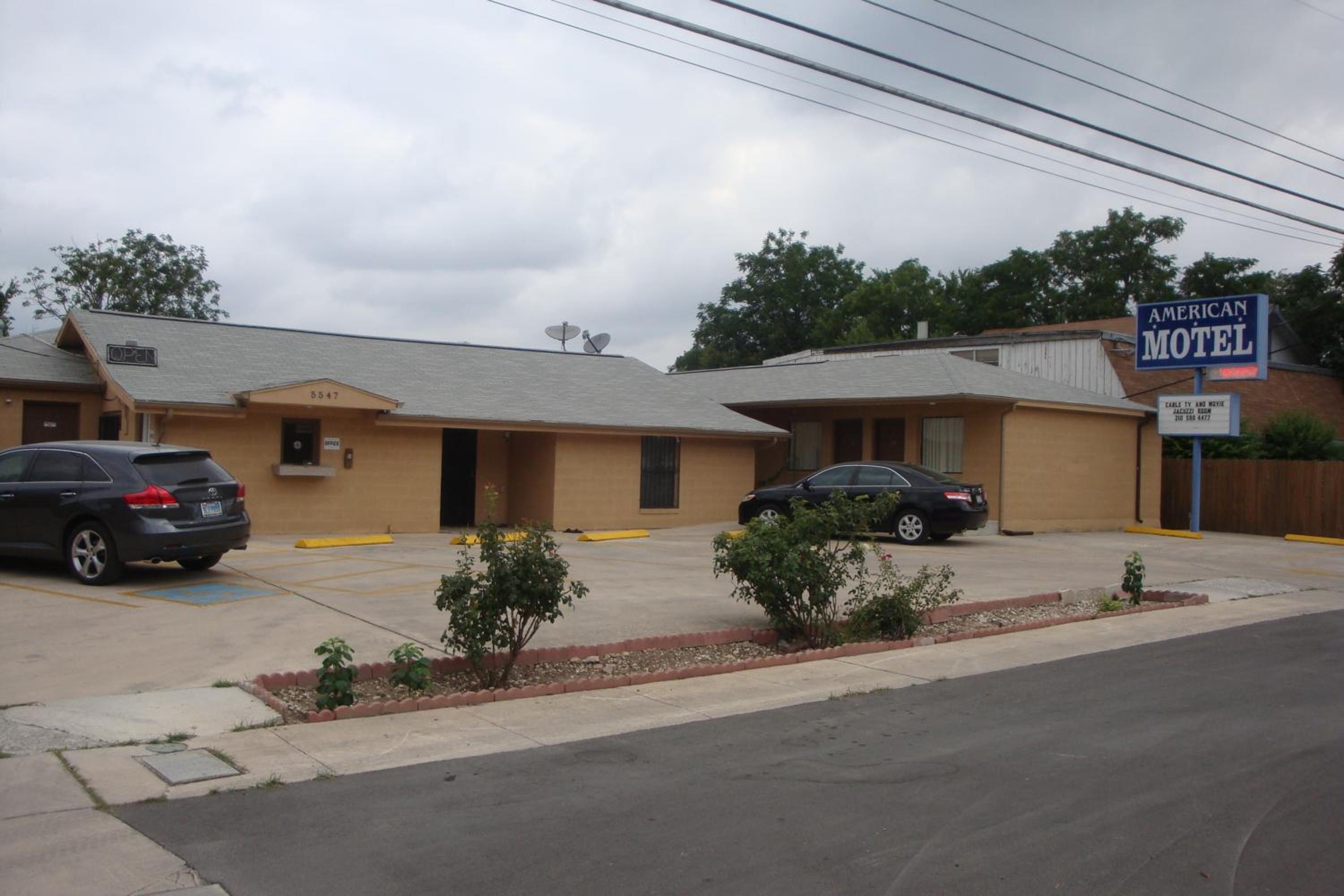 American Motel - Image 1