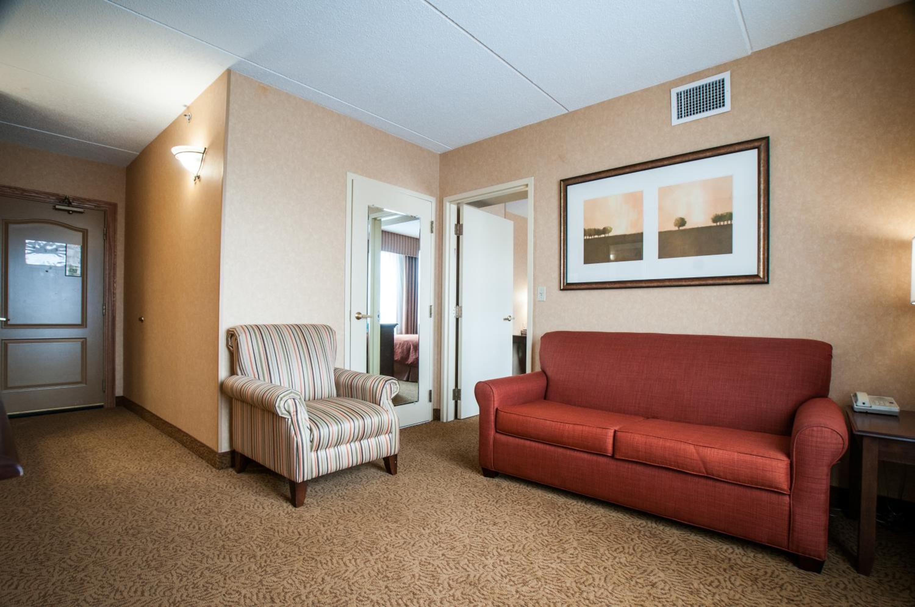 Comfort Inn & Suites Cuyahoga Falls - Akron