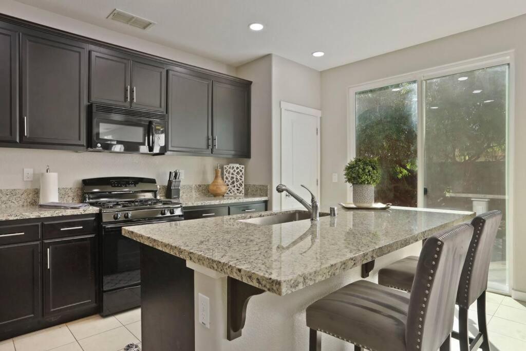 Stunning River Islands Home Near Lake & Boat House view 5