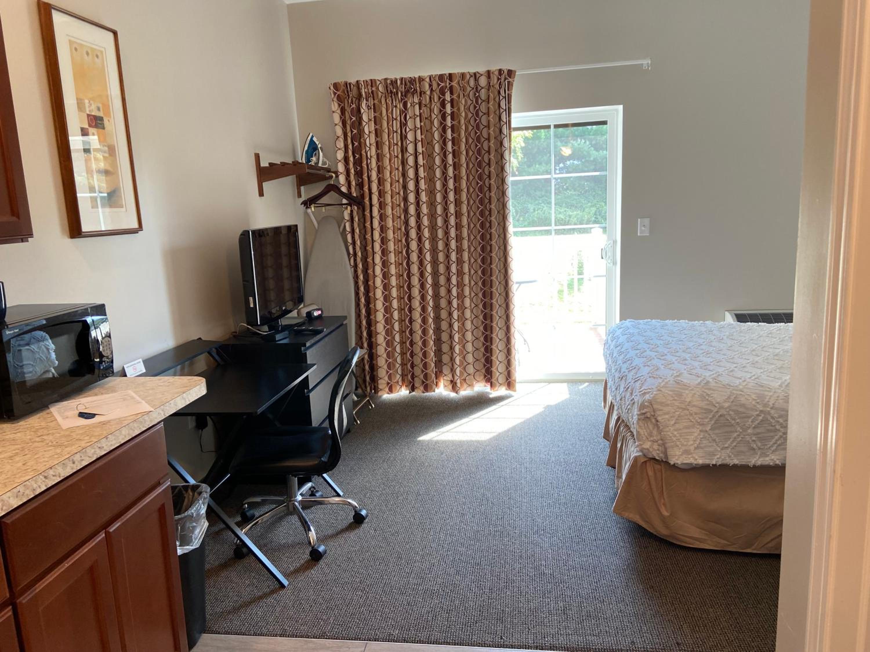 Brinton Suites