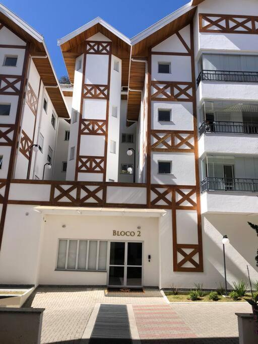Novo Apartamento no Capivari - Campos do Jordao