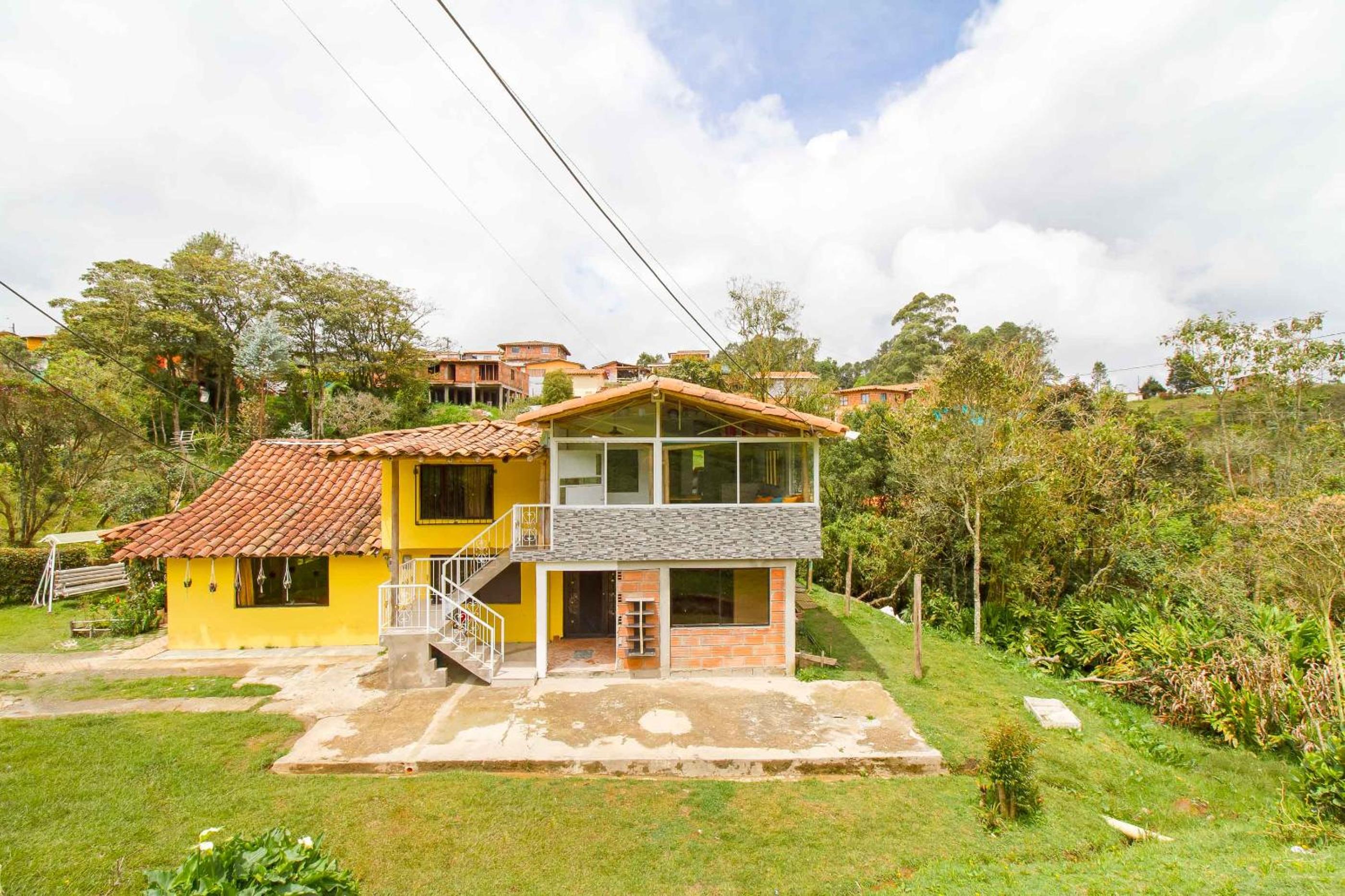 Hermoso apto campestre Santa Elena - Barro Blanco