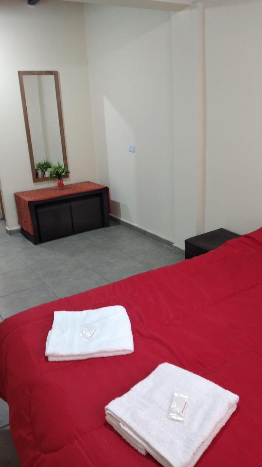VC3 Habitación amplia con baño privado - sin aire acondicionado con ventiladores - Serena Alojamientos