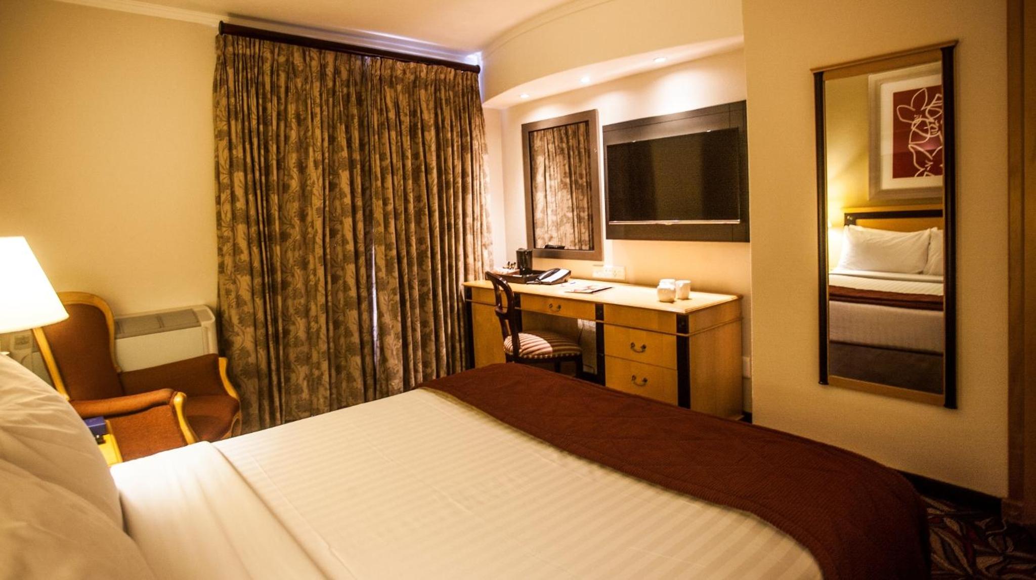 Johannesburg Vacations - Garden Court Morningside Sandton - Property Image 1