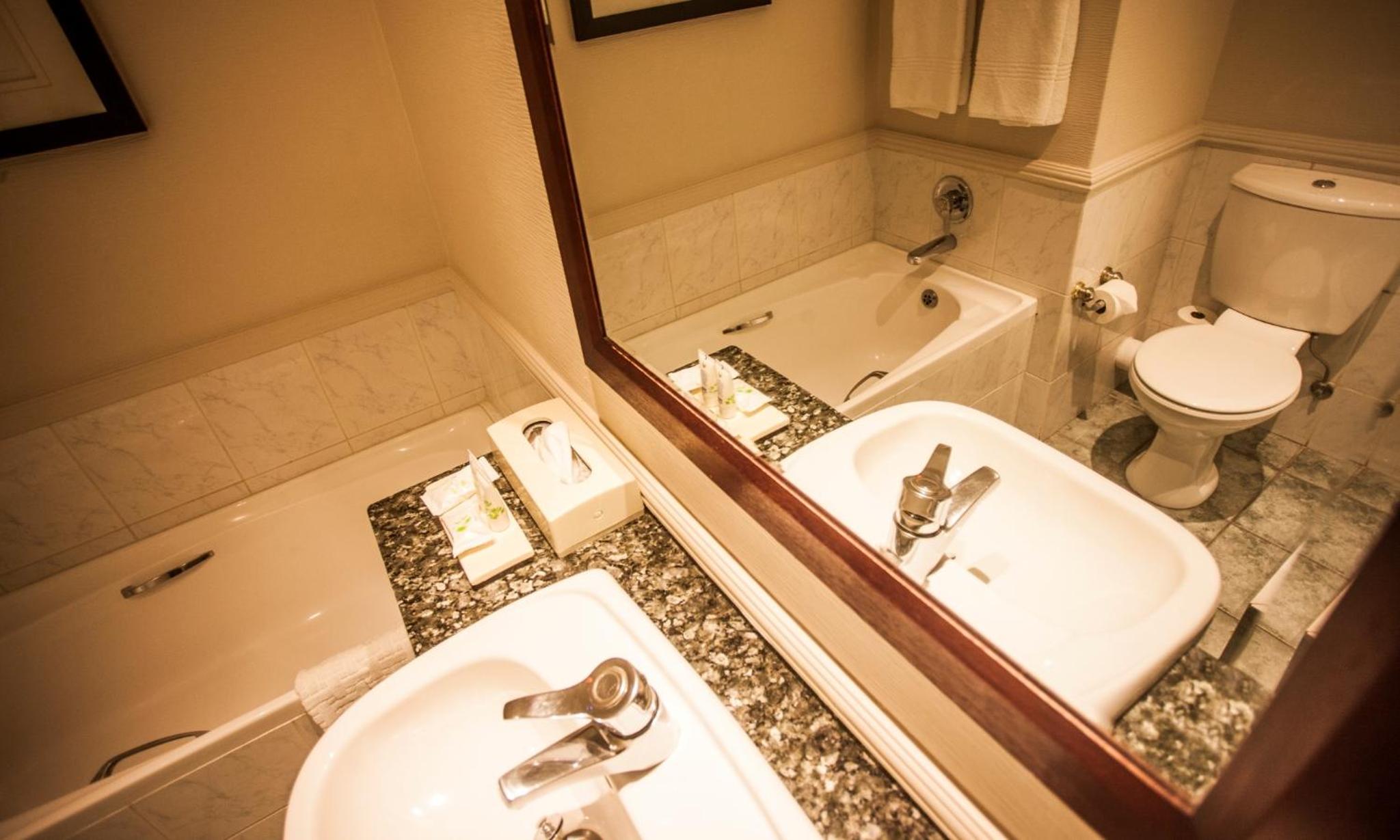 Johannesburg Vacations - Garden Court Morningside Sandton - Property Image 7