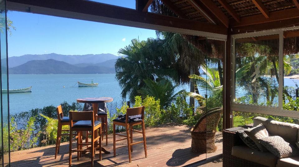 Paraíso Frente ao Mar Sul da Ilha