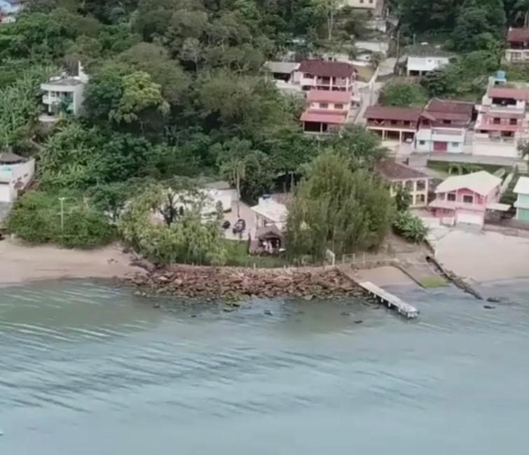 Paraíso Frente ao Mar Sul da Ilha