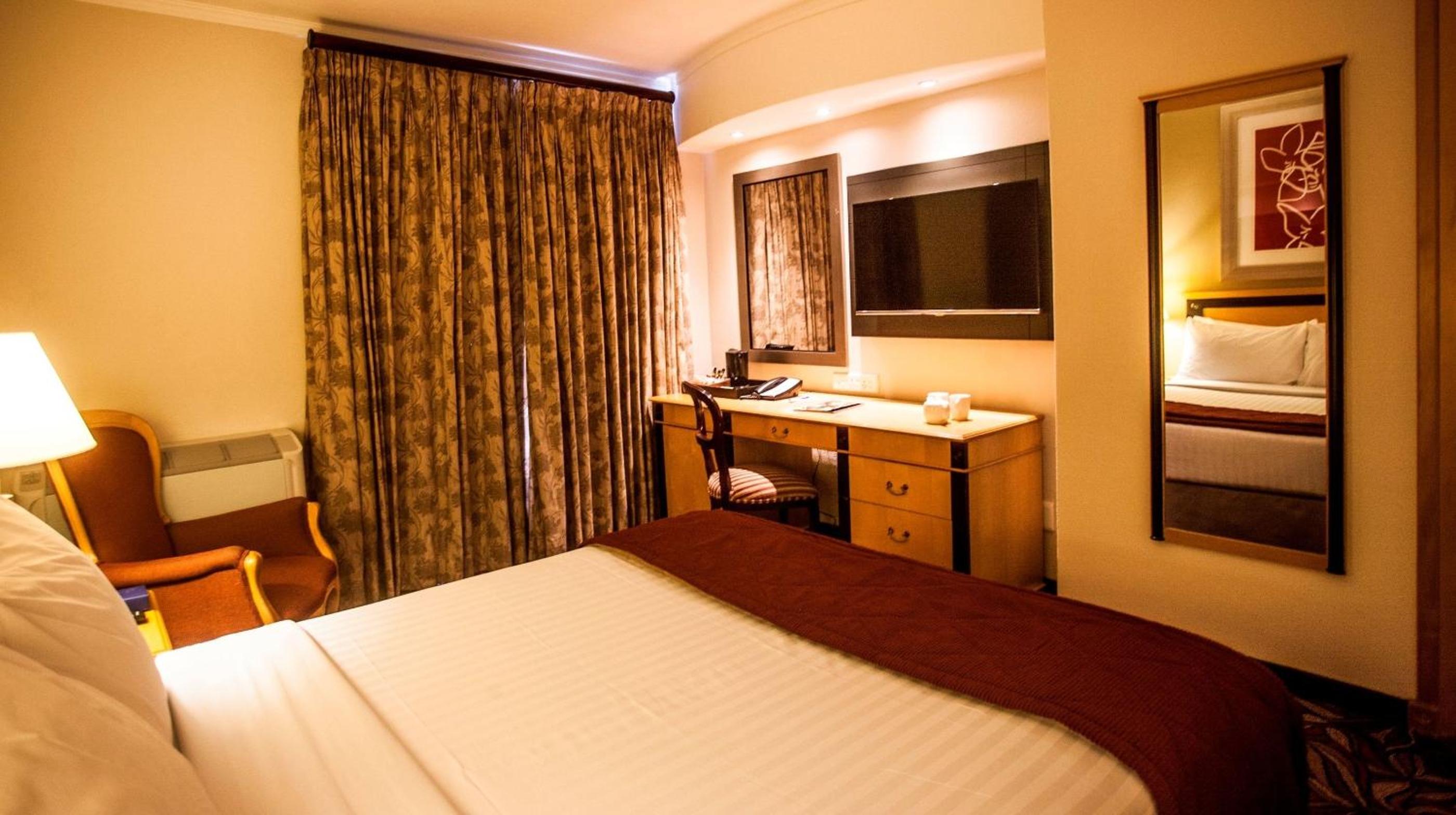 Johannesburg Vacations - Garden Court Morningside Sandton - Property Image 16