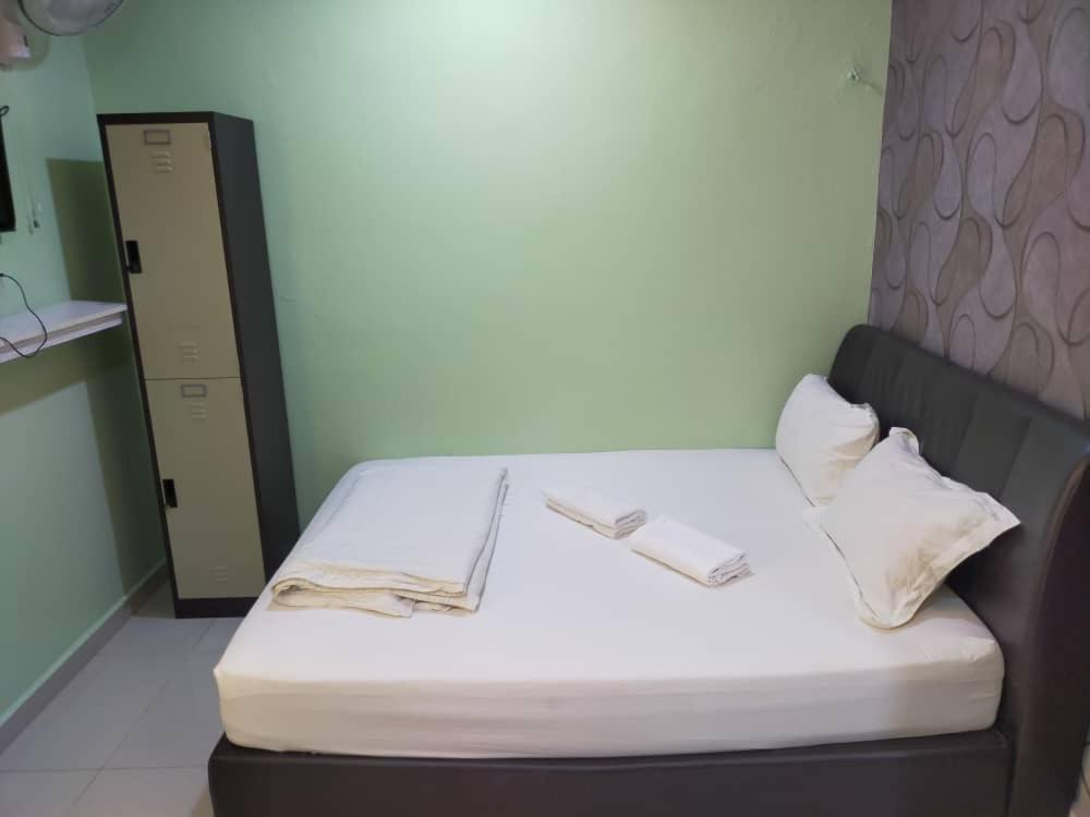 Leaf Guest House
