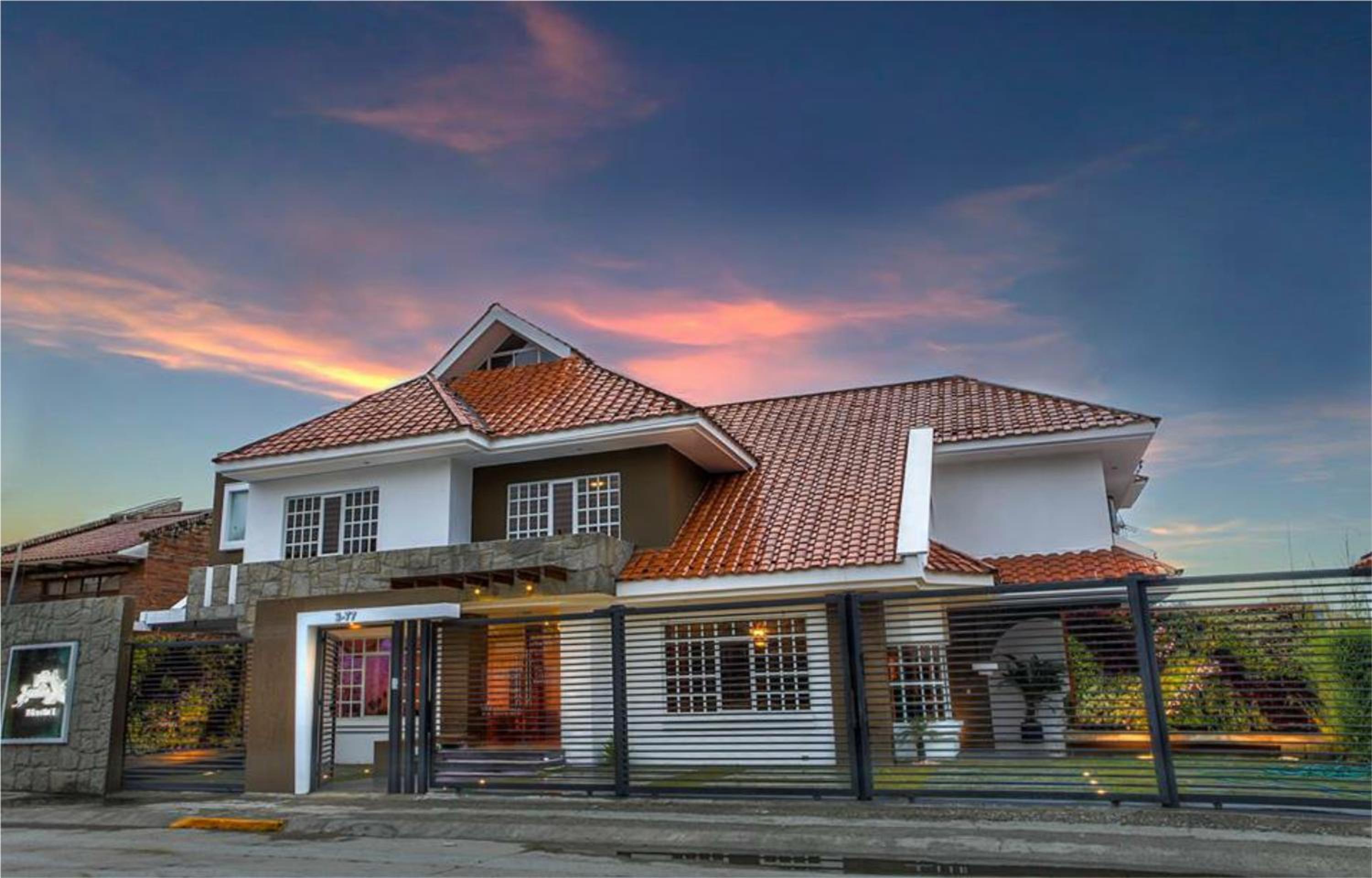 Villa Emilia Hostal