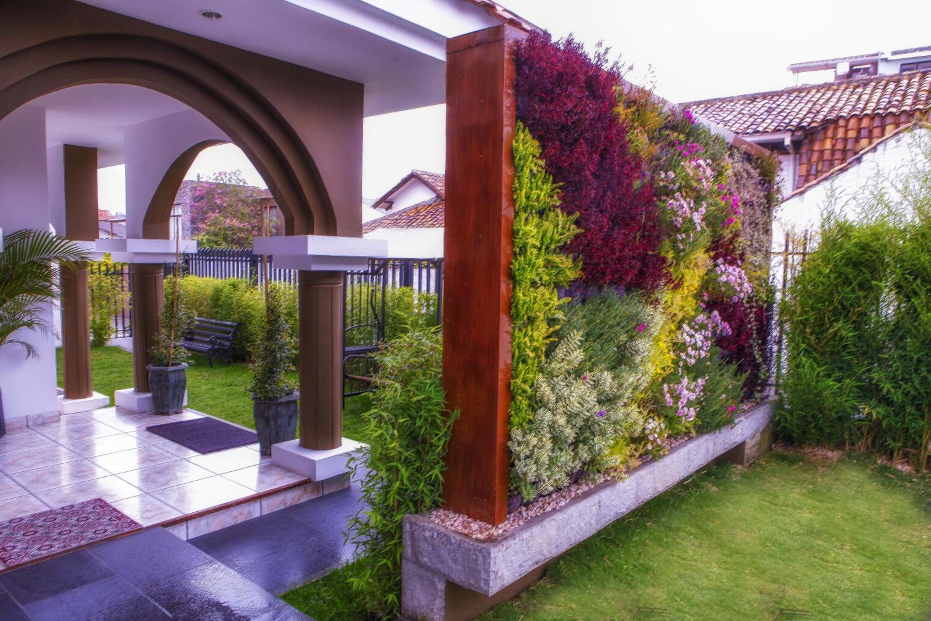 Villa Emilia Hostal