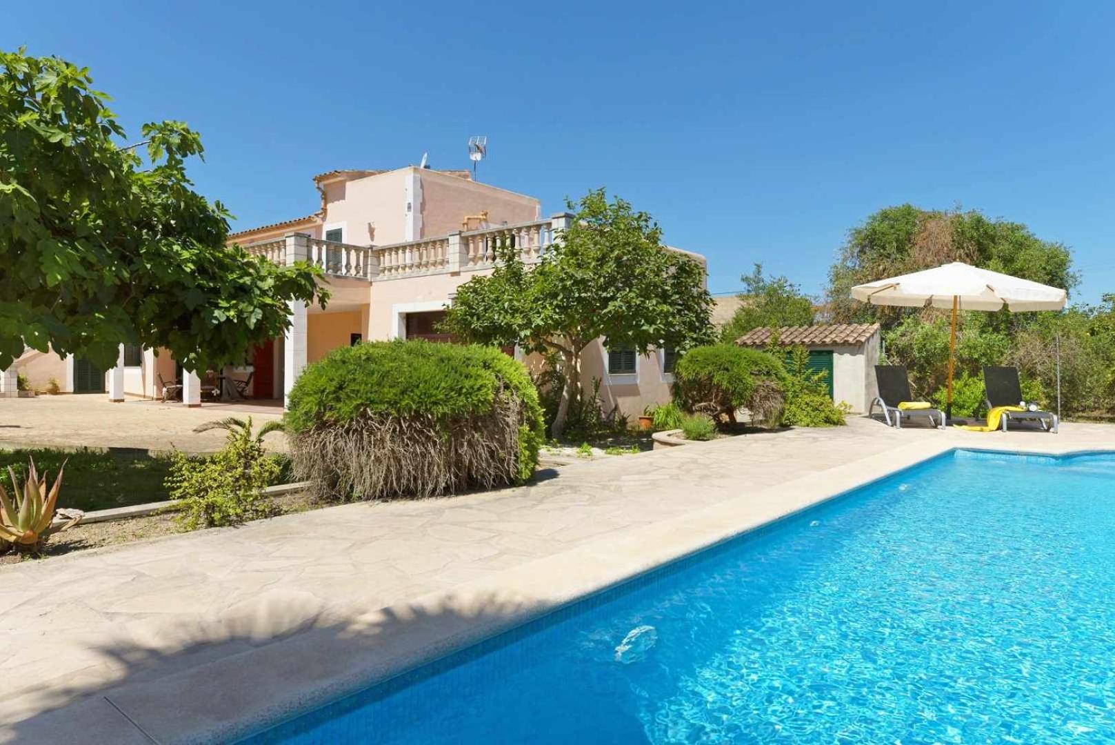 BeOnHolidays Villa Sa Fonera